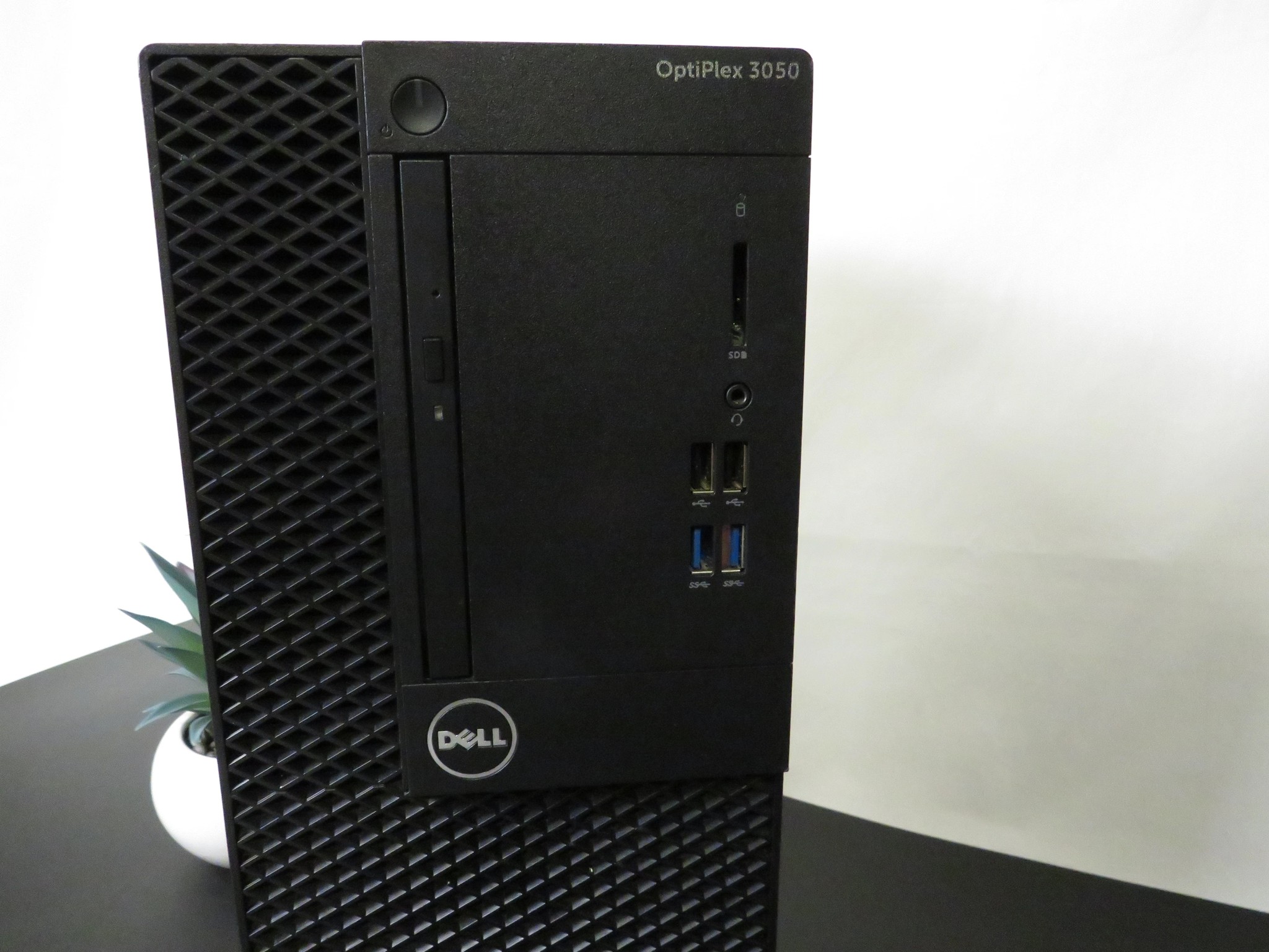 Entry Level GAMER: Intel i7-7700 + GTX 1660ti + 16 GB DDR4 + 1 TB SSD
