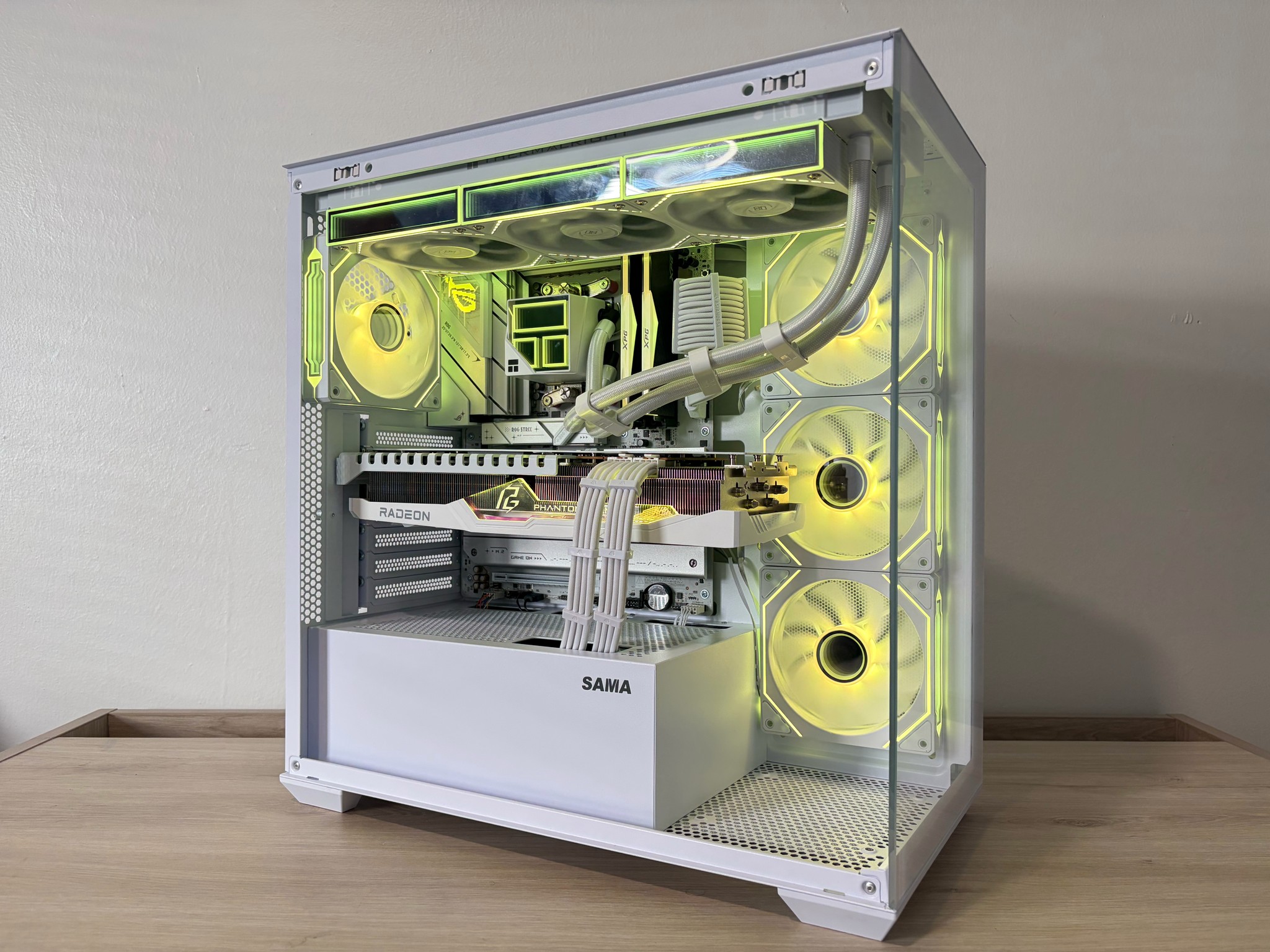❄️🐻‍❄️⚪Artic⚪AMD RX 7900 XT 20GB⚪AMD Ryzen 5 9600x⚪32GB DDR5⚪1TB NVME