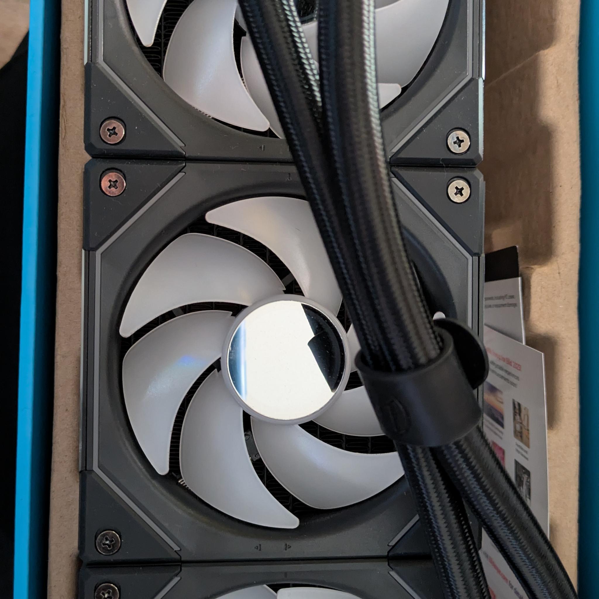 Lian Li GA II Trinity SL-INF AIO CPU Cooler