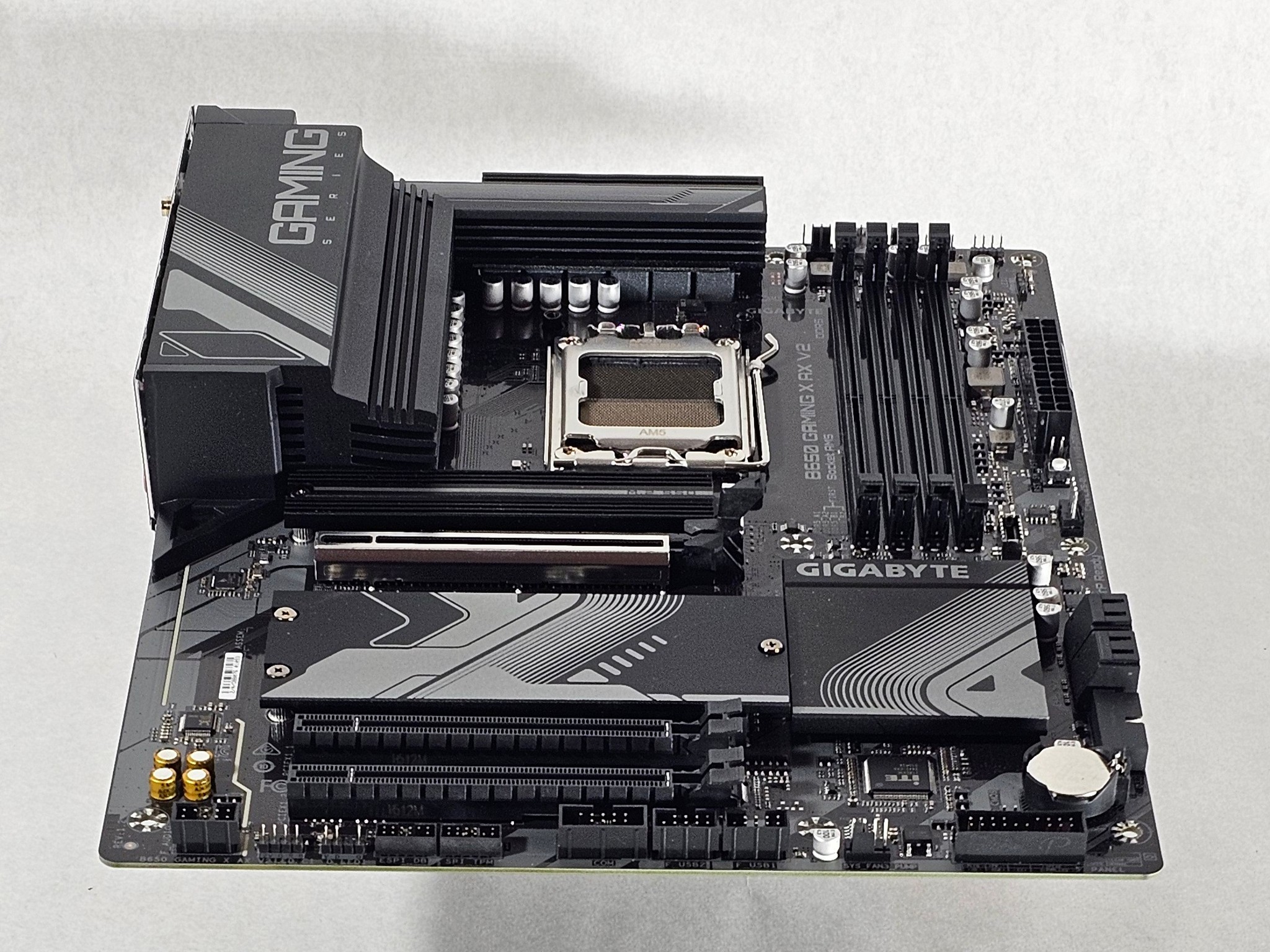 Gigabyte X670 AM5 ATX Gaming Motherboard DDR5