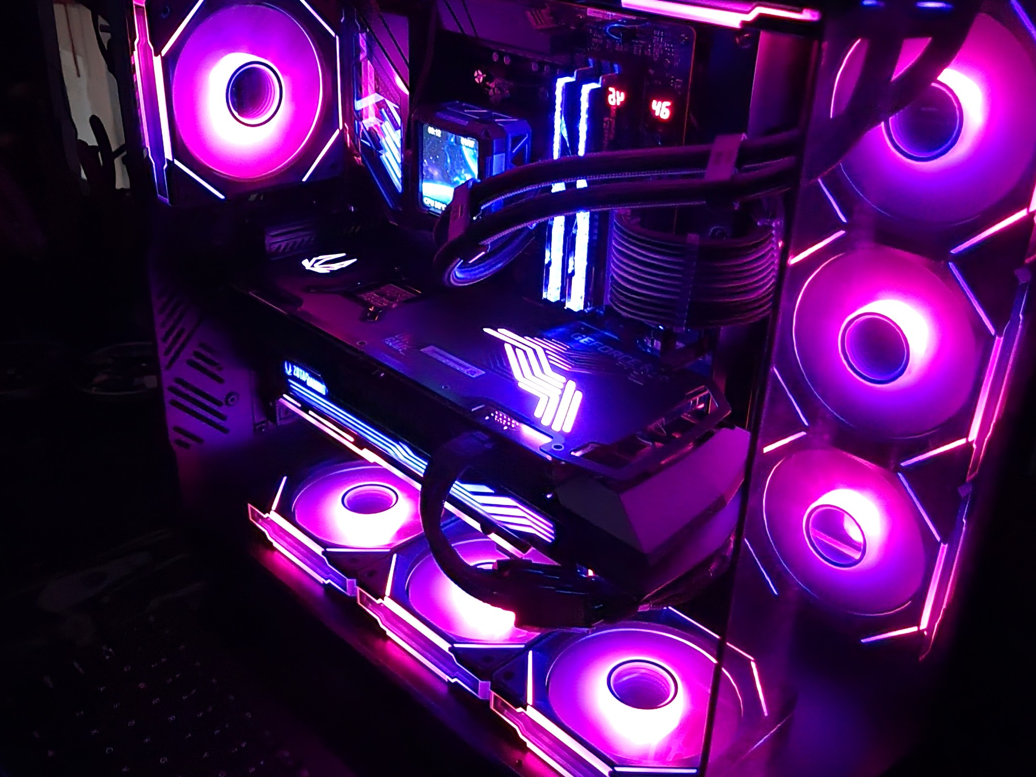 🎮 7800X3D • Zotac 4070 ti Super Amp HoloBlack 16gb • 32GB DDR5 • 2TB NVMe 🚀