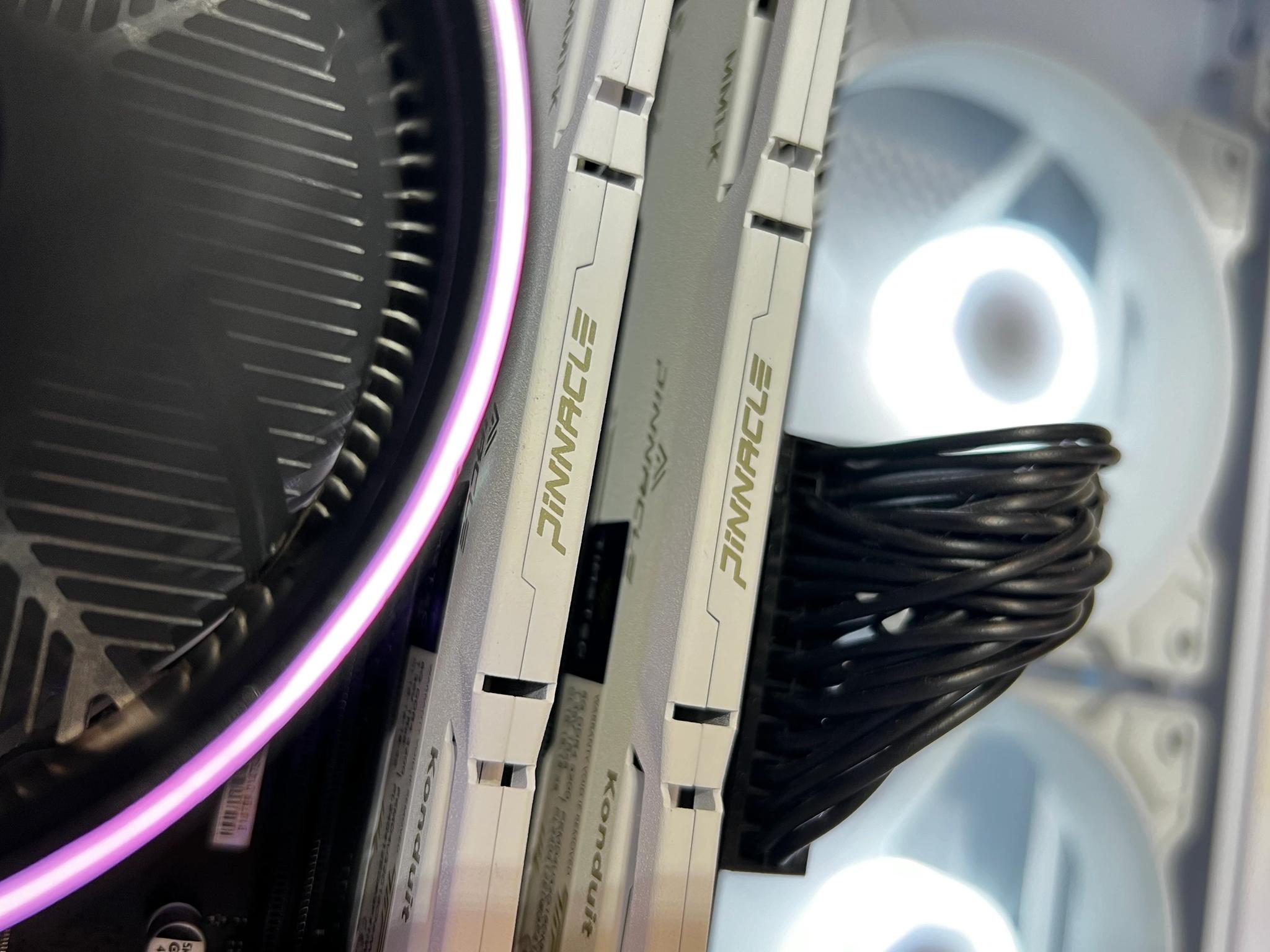 ❄️ AMD RX 5700 XT, AMD Ryzen 5 (6 Cores) | Gaming PC ❄️