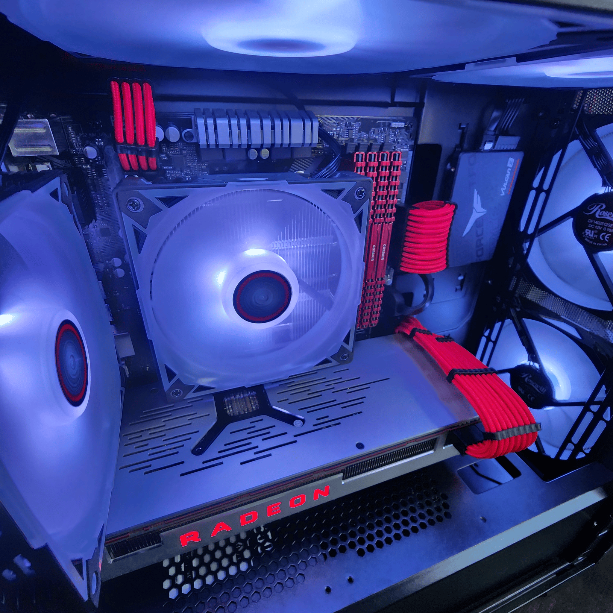 🚩🚩🚩 AMD Ryzen 7 2700X // ASRock Phantom Gaming Radeon VII 16GB //Corsair Vengeance 16GB 2800MHz