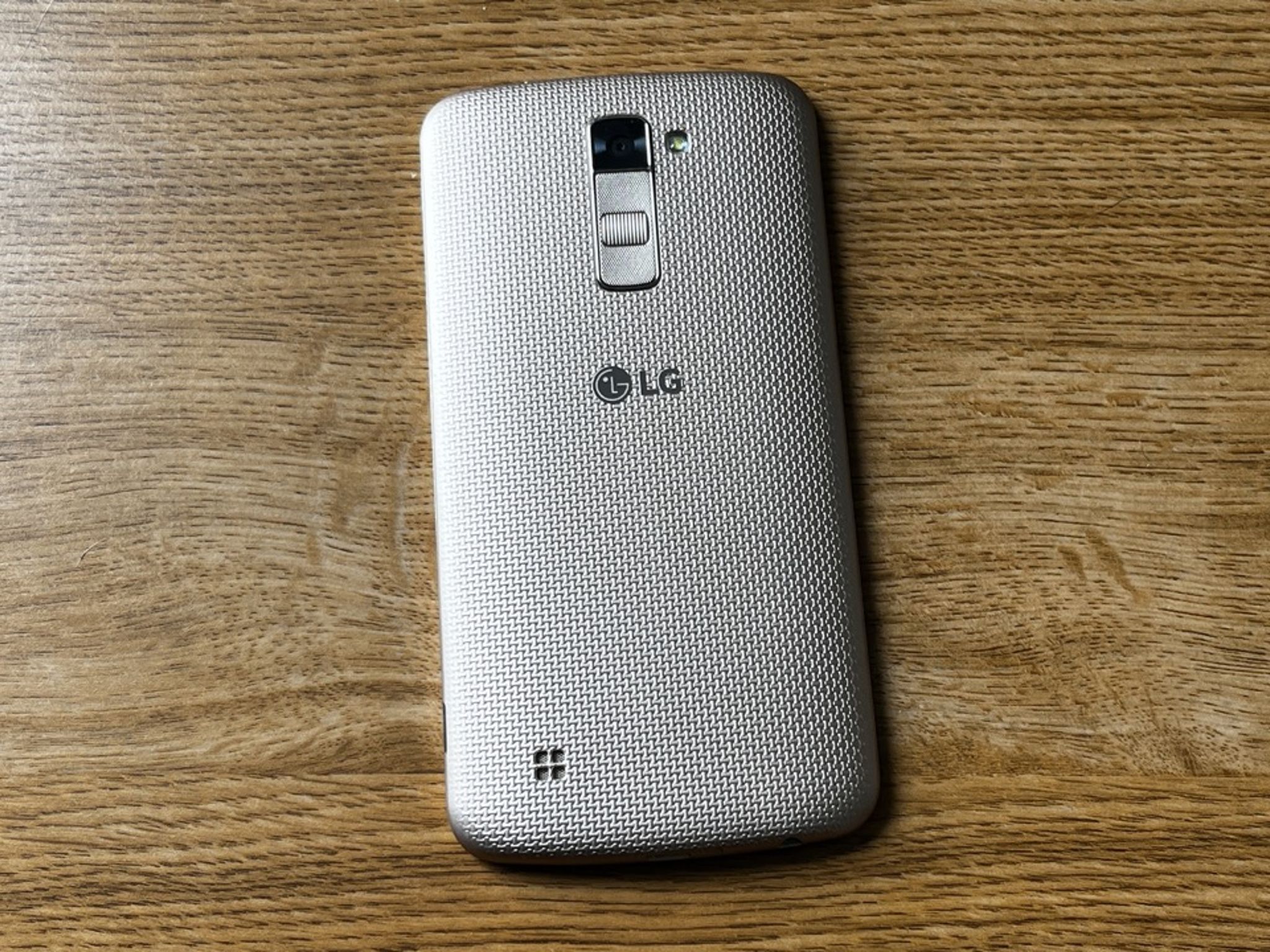 LG K10 K428 - 16GB - Gold Smartphone Device