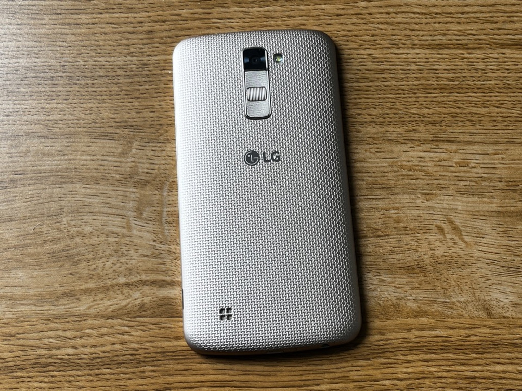 LG K10 K428 - 16GB - Gold Smartphone Device
