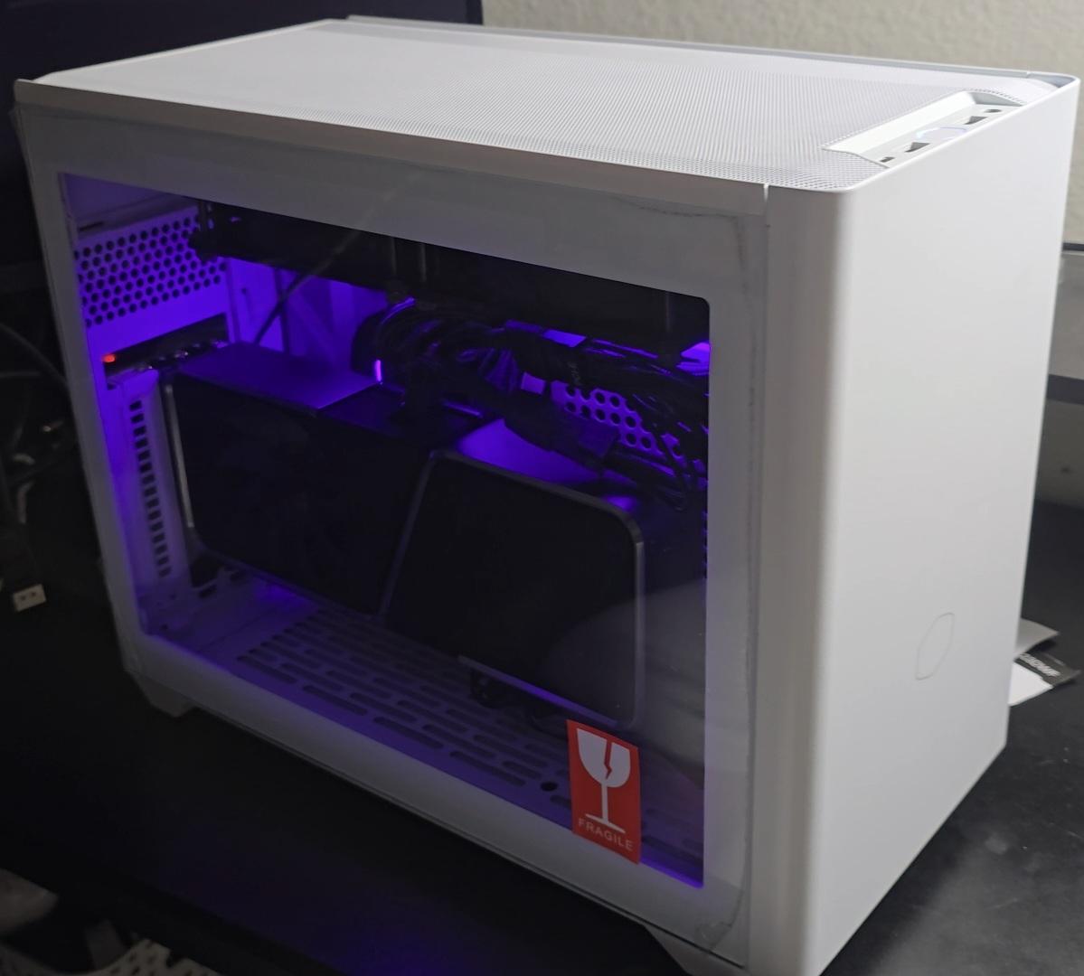SMALL FORM FACTOR / SFF GAMING PC - 3070 TI FE, I-7 12700K, 32GB DDR5, 2TB WD SN850X, LIQUID COOLED