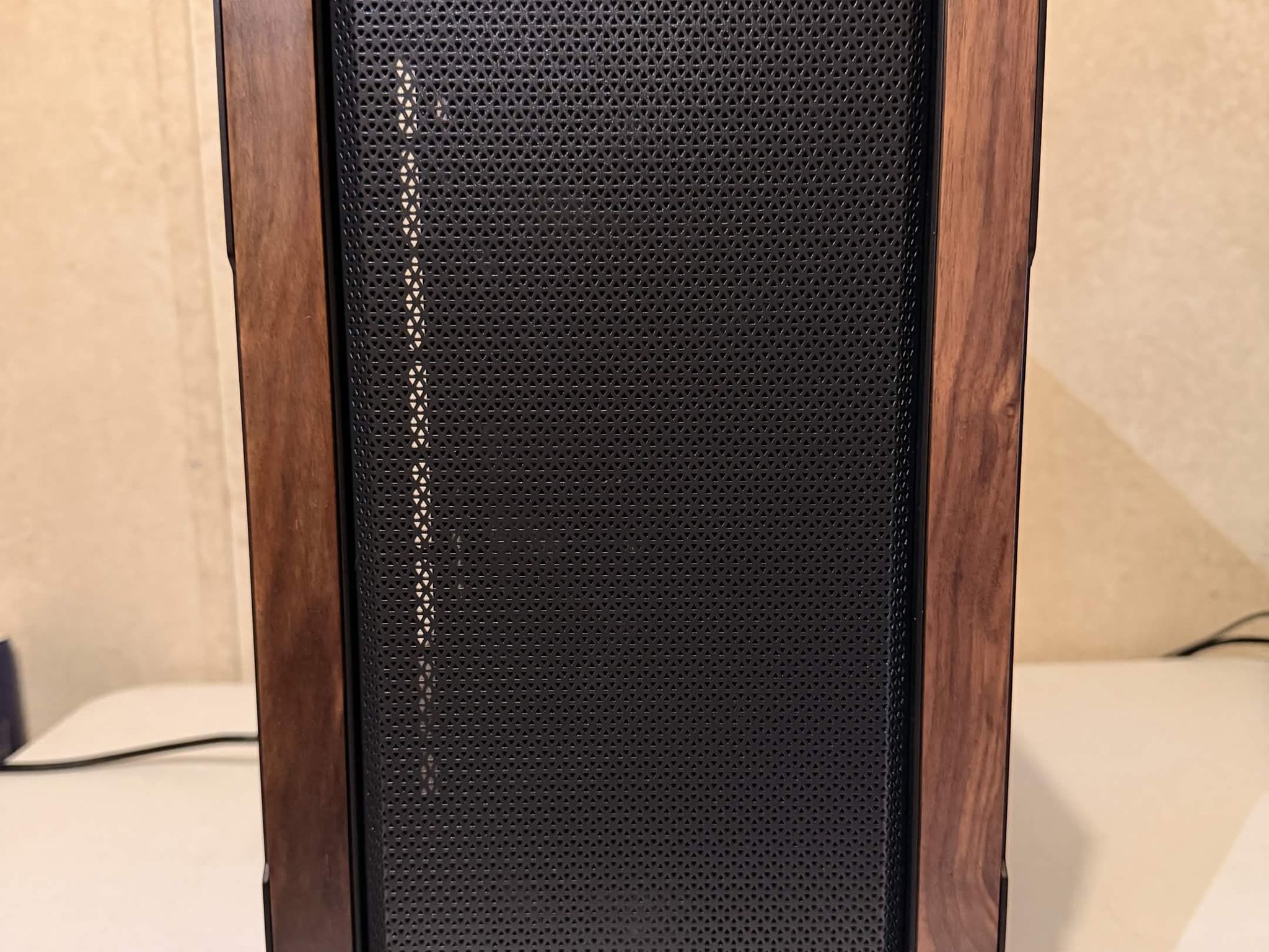 Radeon RX 9060 XT 16GB Custom Gaming PC - Ryzen 5 7500F, 16GB RAM