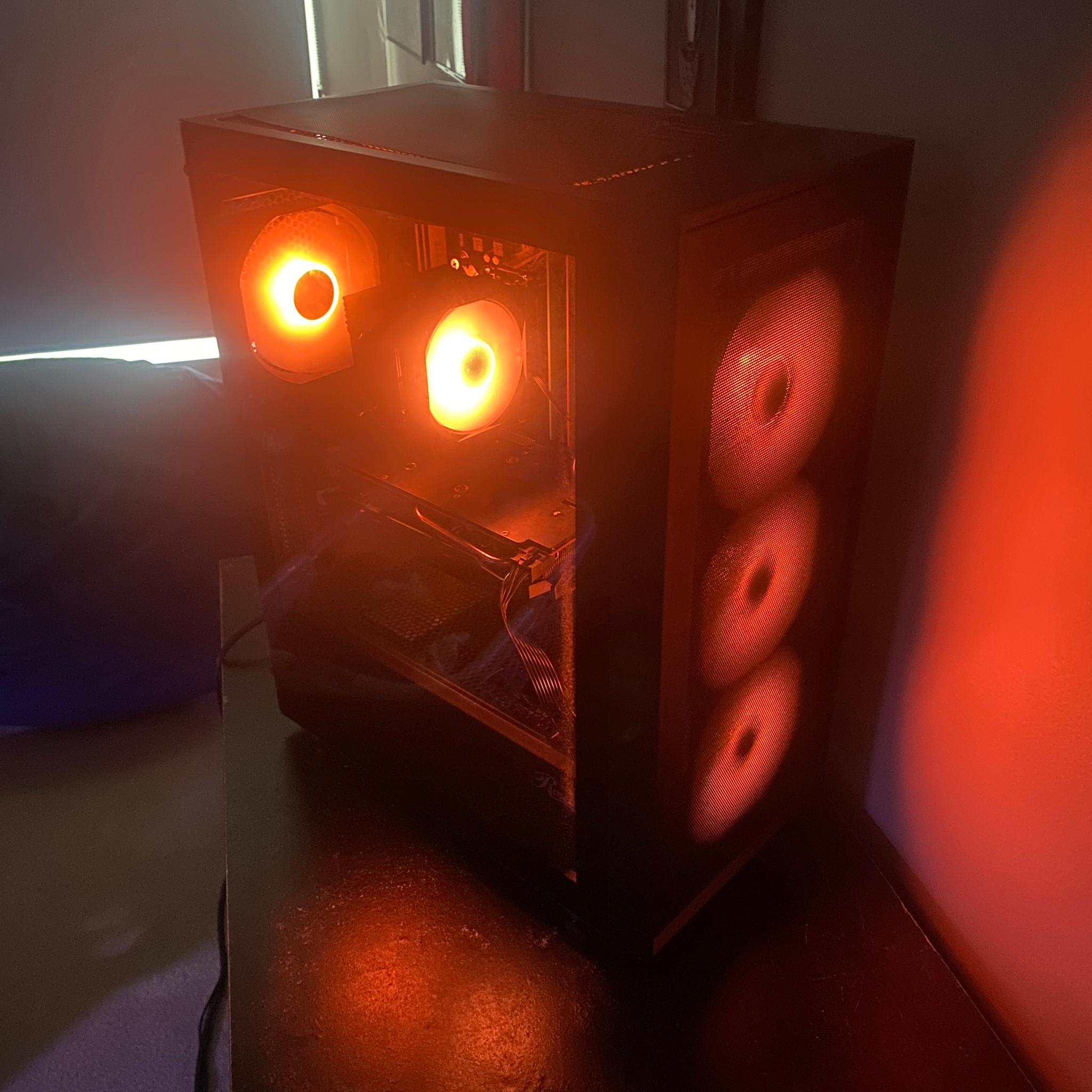 Budget gaming PC I5-8500T Rx 580 0.9 TB of storage