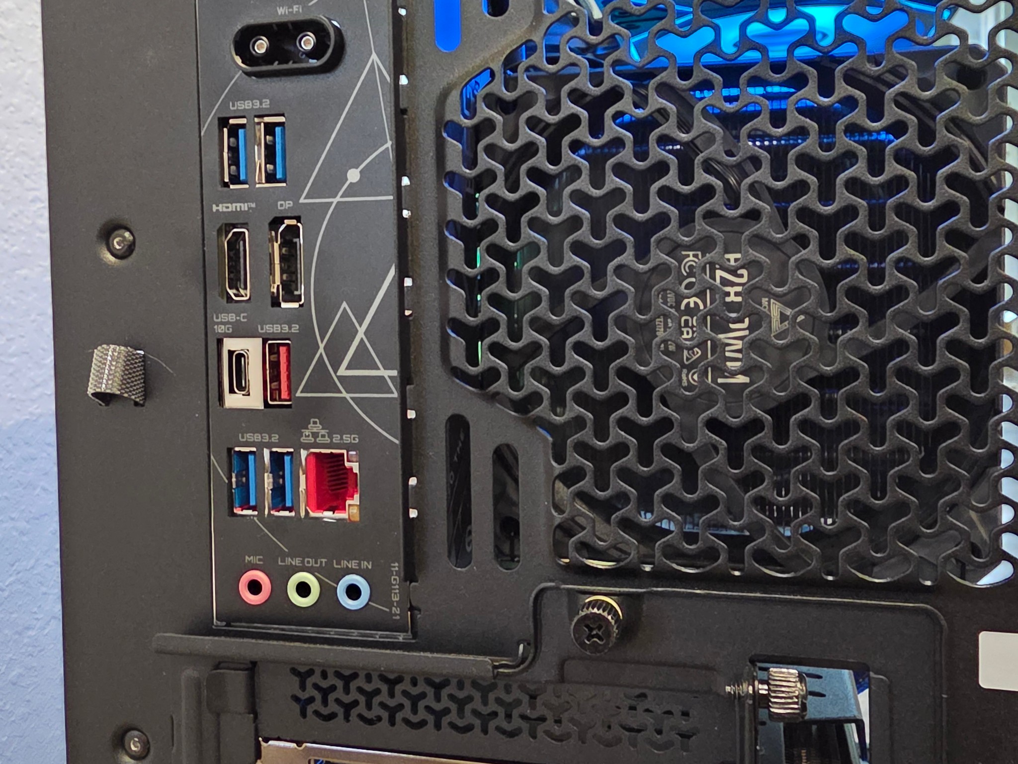 Curved Glass Beauty! 14700F | RX 7900GRE | 32GB DDR5 | 2TB NVME SSD