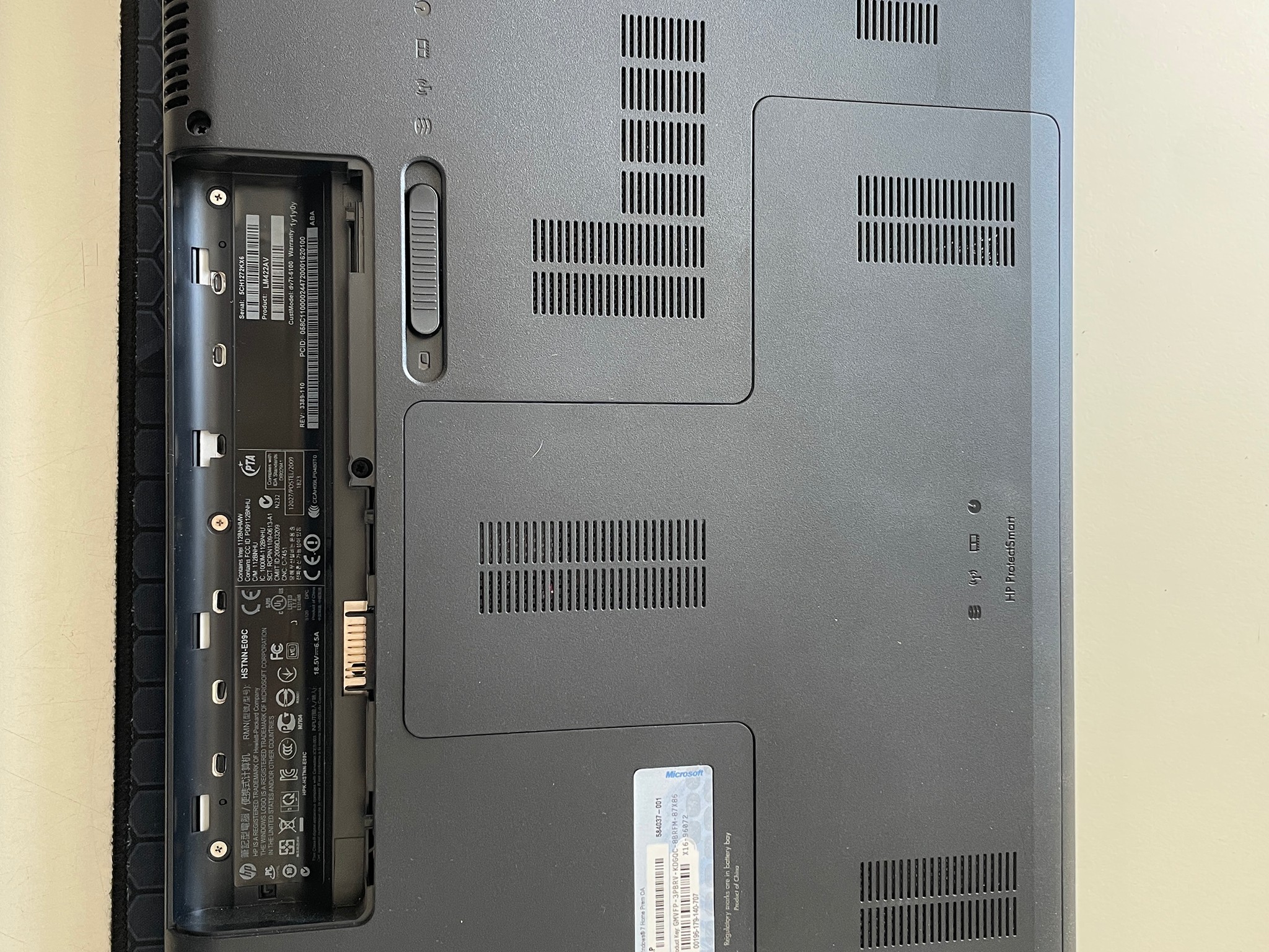 HP Pavilion dv7 - i7-2630QM + Radeon HD 6700M + 256 2.5” SSD