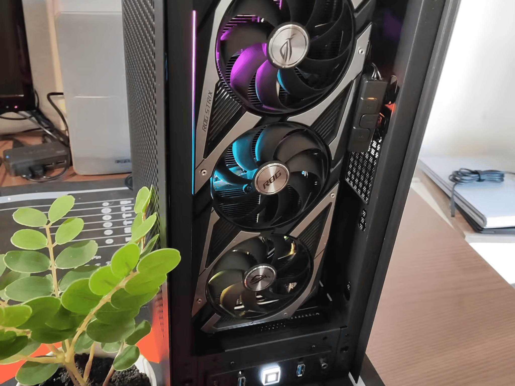 Hyte Revolt 3 Ryzen 5 5600G | RTX 3060 Strix | 500GB SSD | 16GB Ram