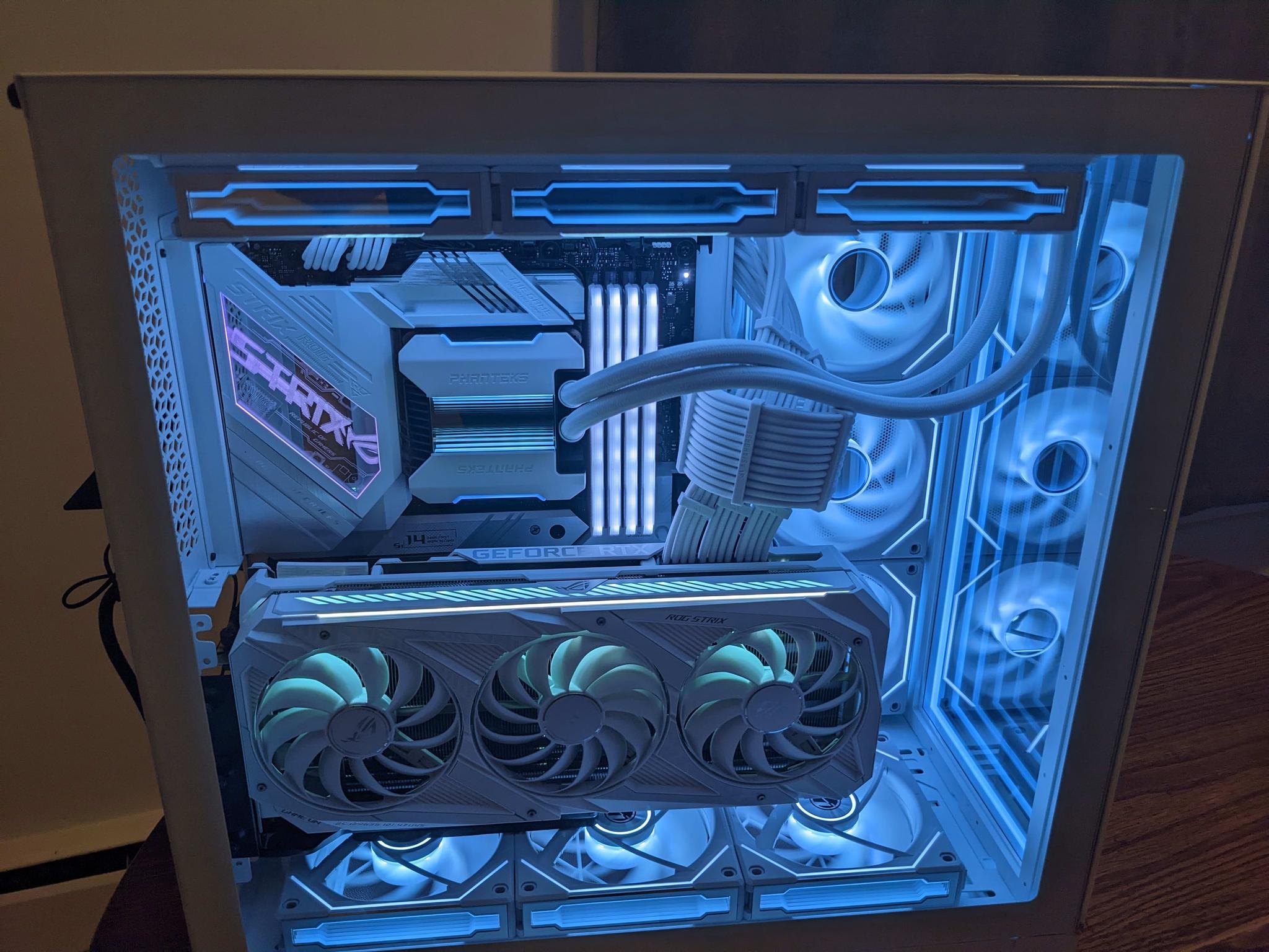 All-White Infinity Mirror Showcase New Gaming PC