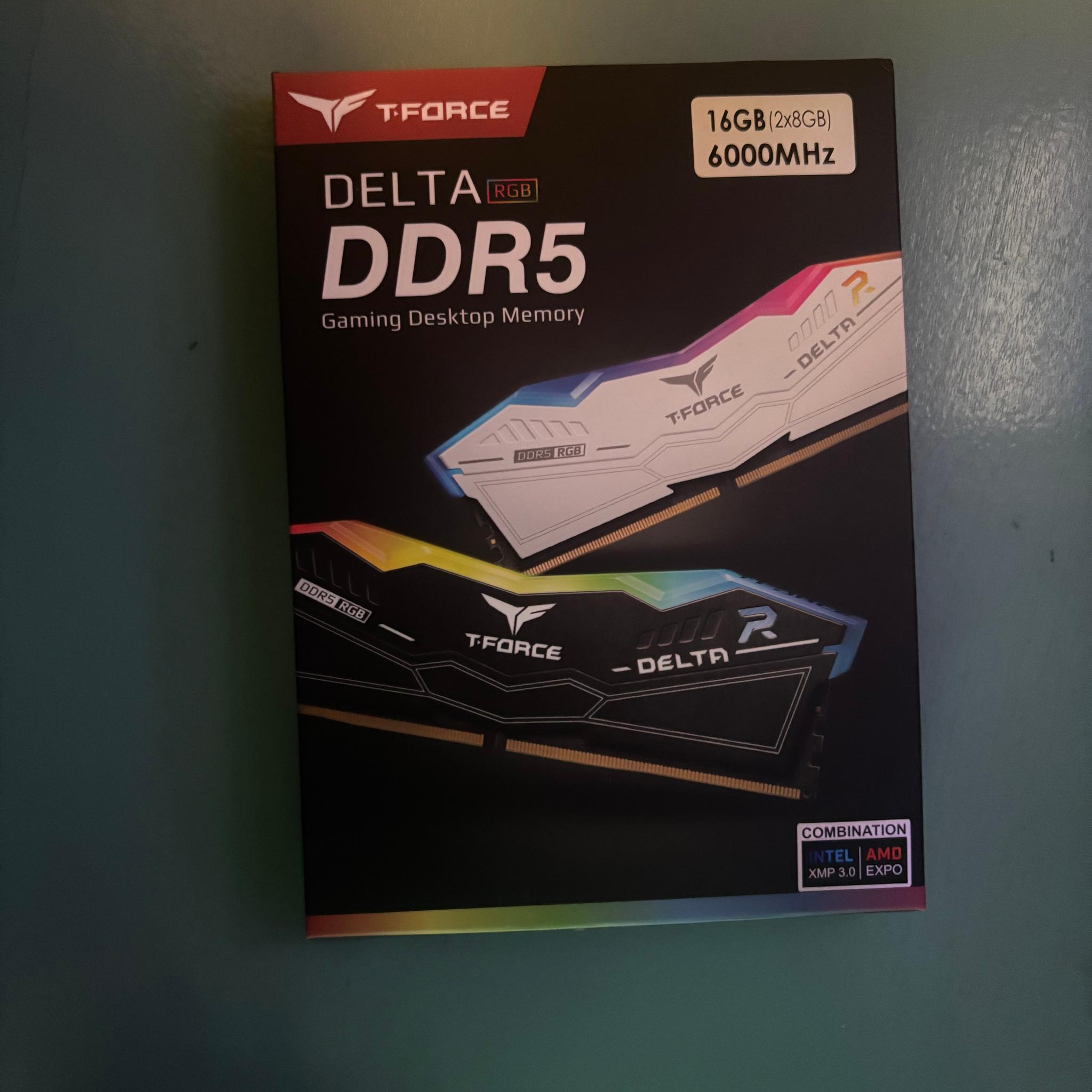 T-force 16gb white memory