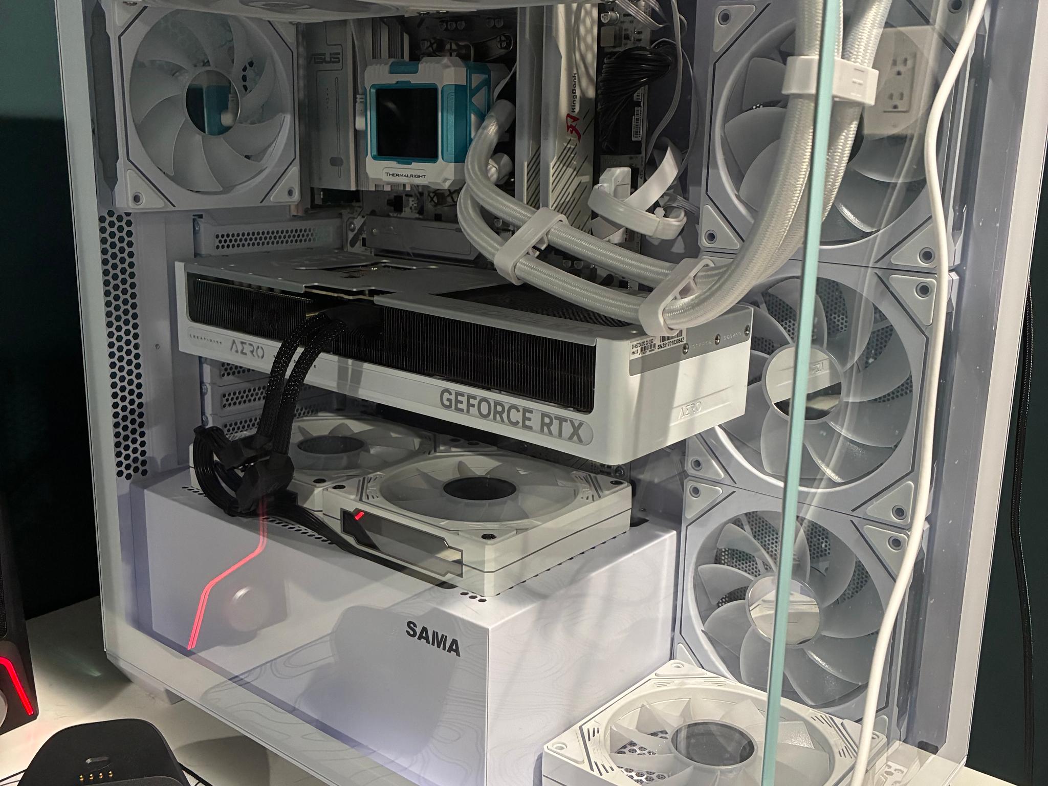 Custom All White Gaming PC High End