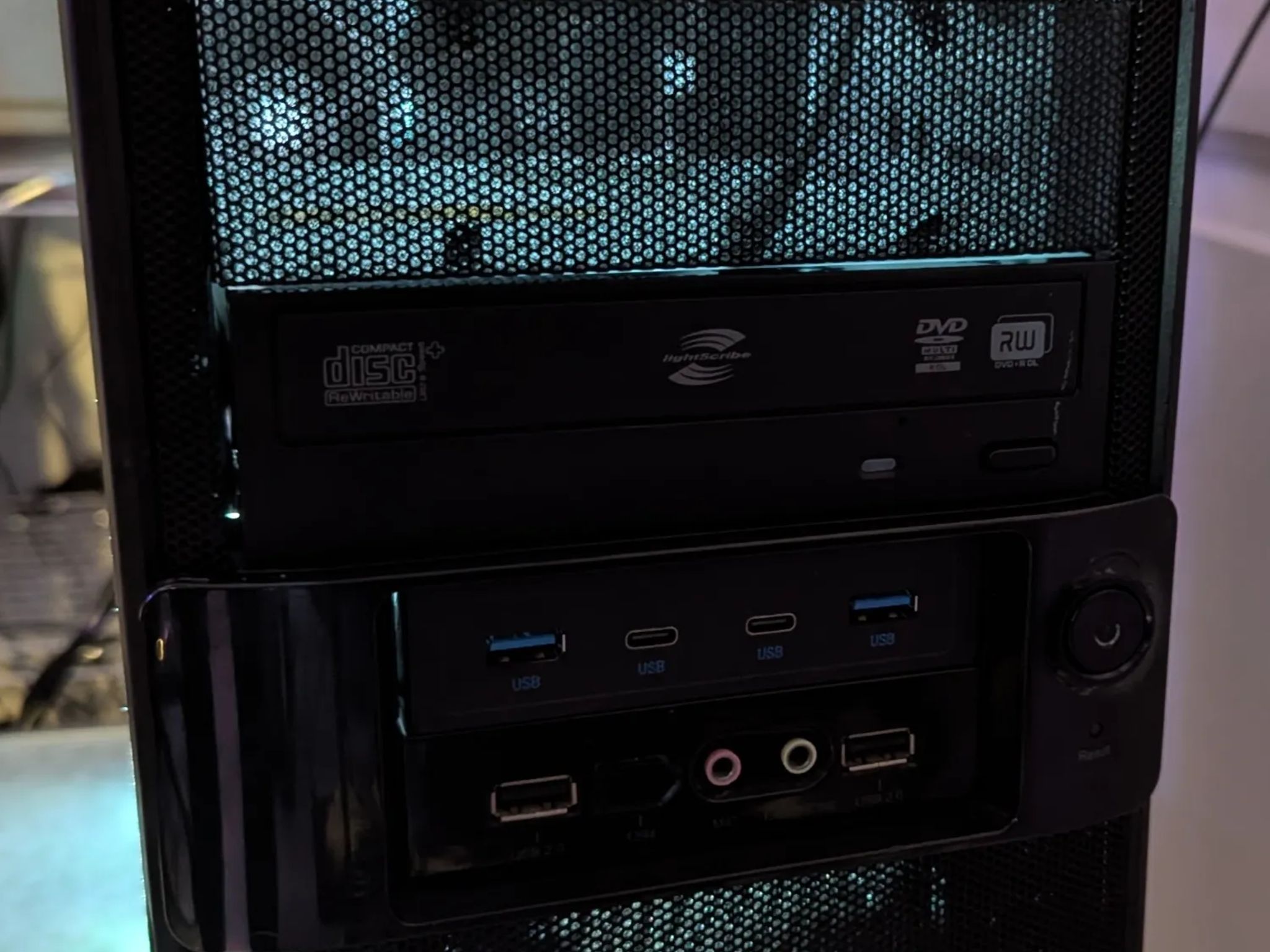 Ryzen 5 4650G | 16GB RAM | 512GB (2x256GB) NVMe |  RX 580 8GB GPU | 1TB HDD | WiFi+BT  | Gaming PC