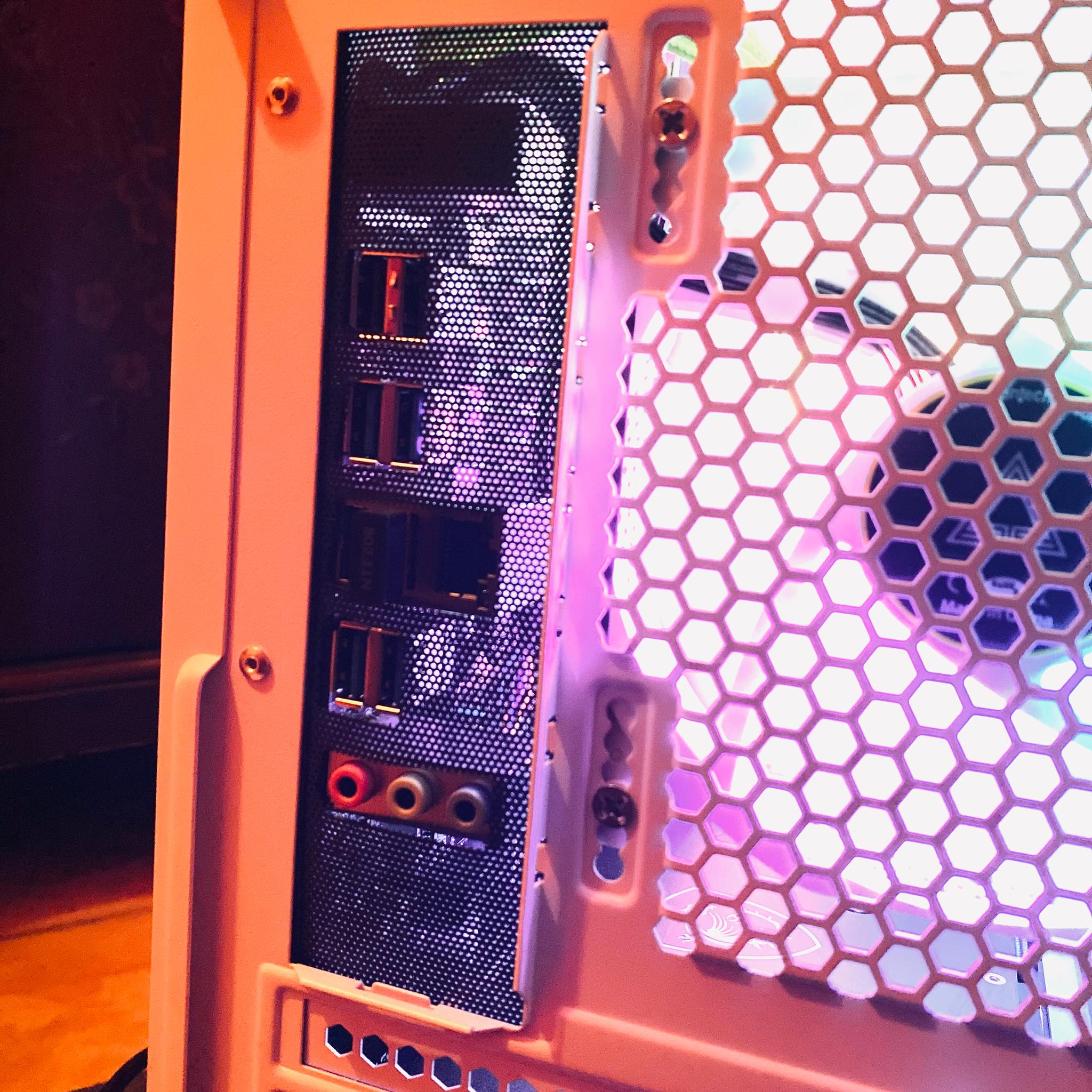 ホワイトドラゴン|RX 6650XT-Ryzen 5 5600X-16GB Corsair RGB RAM w/Over 2TB of Extra Storage 