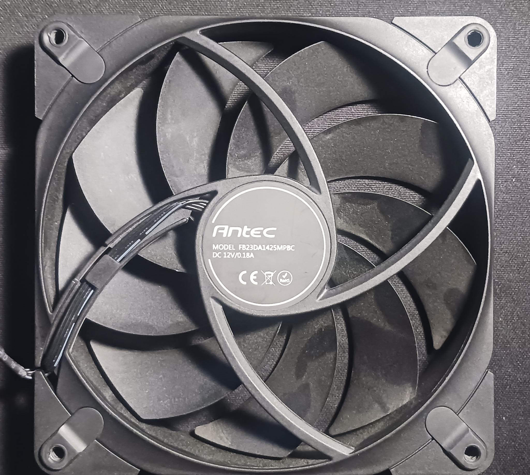 3-Pack Antec Tranquil TQ140 140mm PWM Case Fans 1500RPM 4-Pin Black