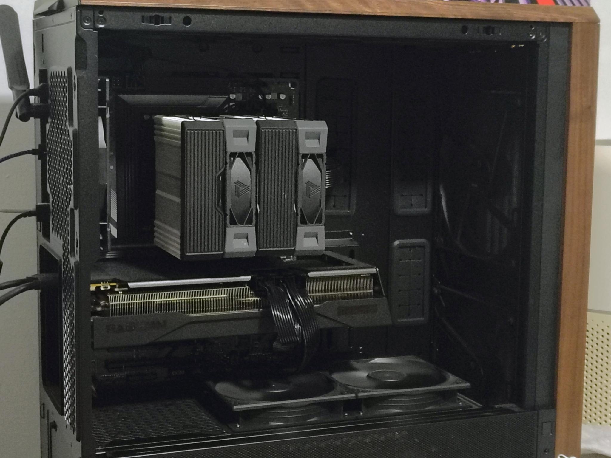 1440p/4K AMD Ryzen 7 7700X + Radeon RX 9070 Gaming PC