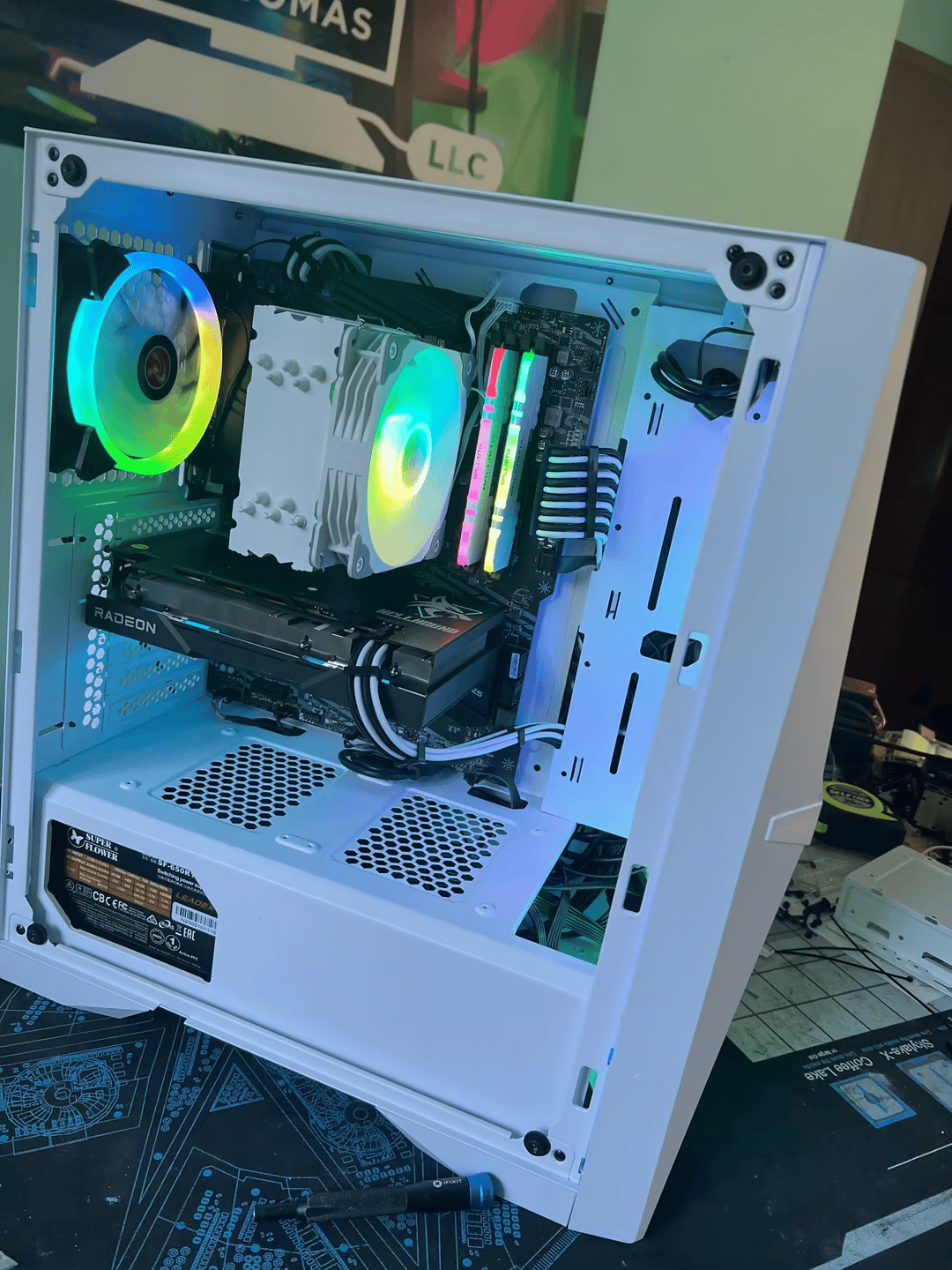 New midrange gaming pc 6600xt