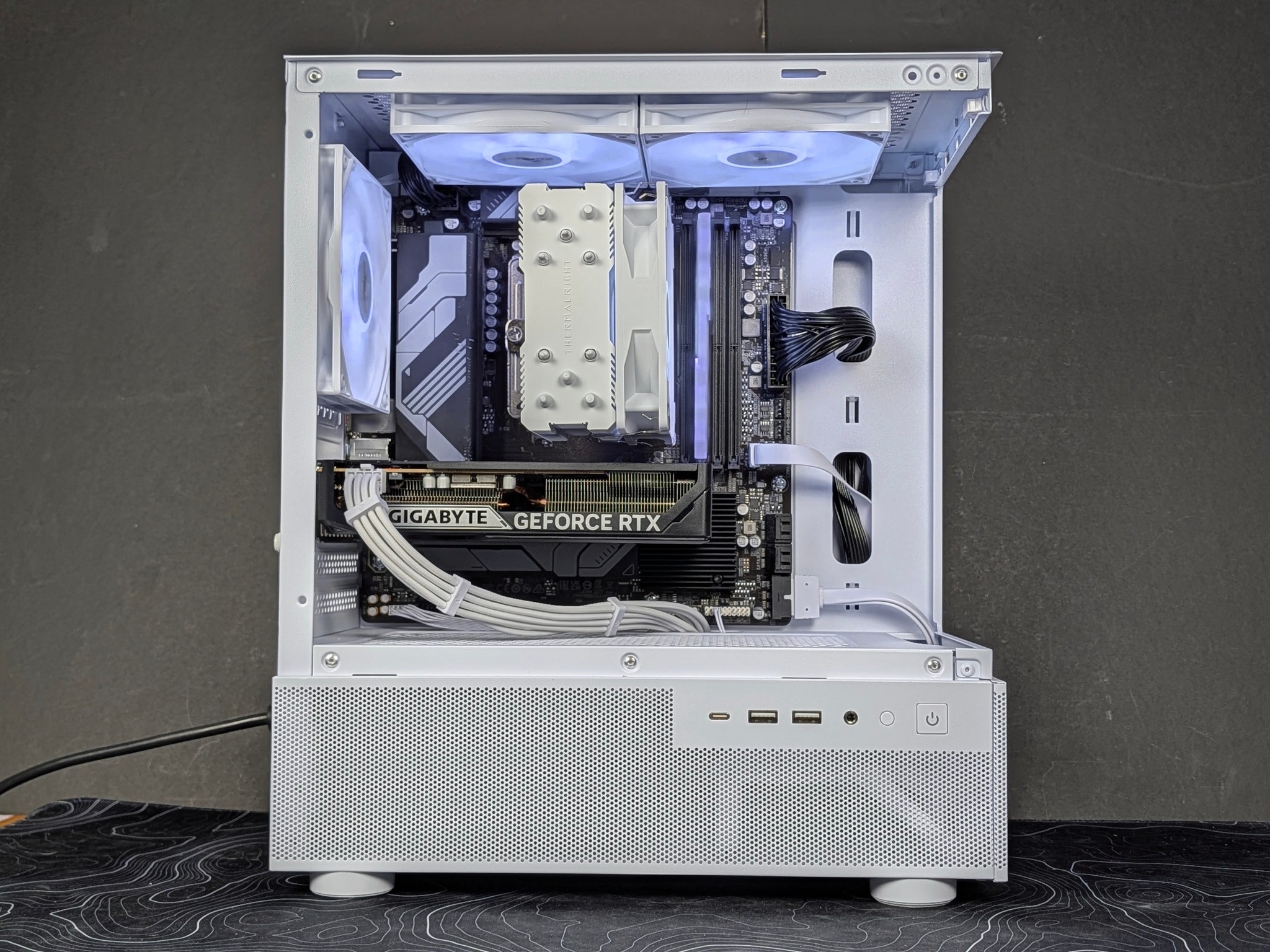 🐻‍❄️Ryzen 5 7500F | RTX 5060 | 16GB DDR5 | 1TB SSD | Gaming PC
