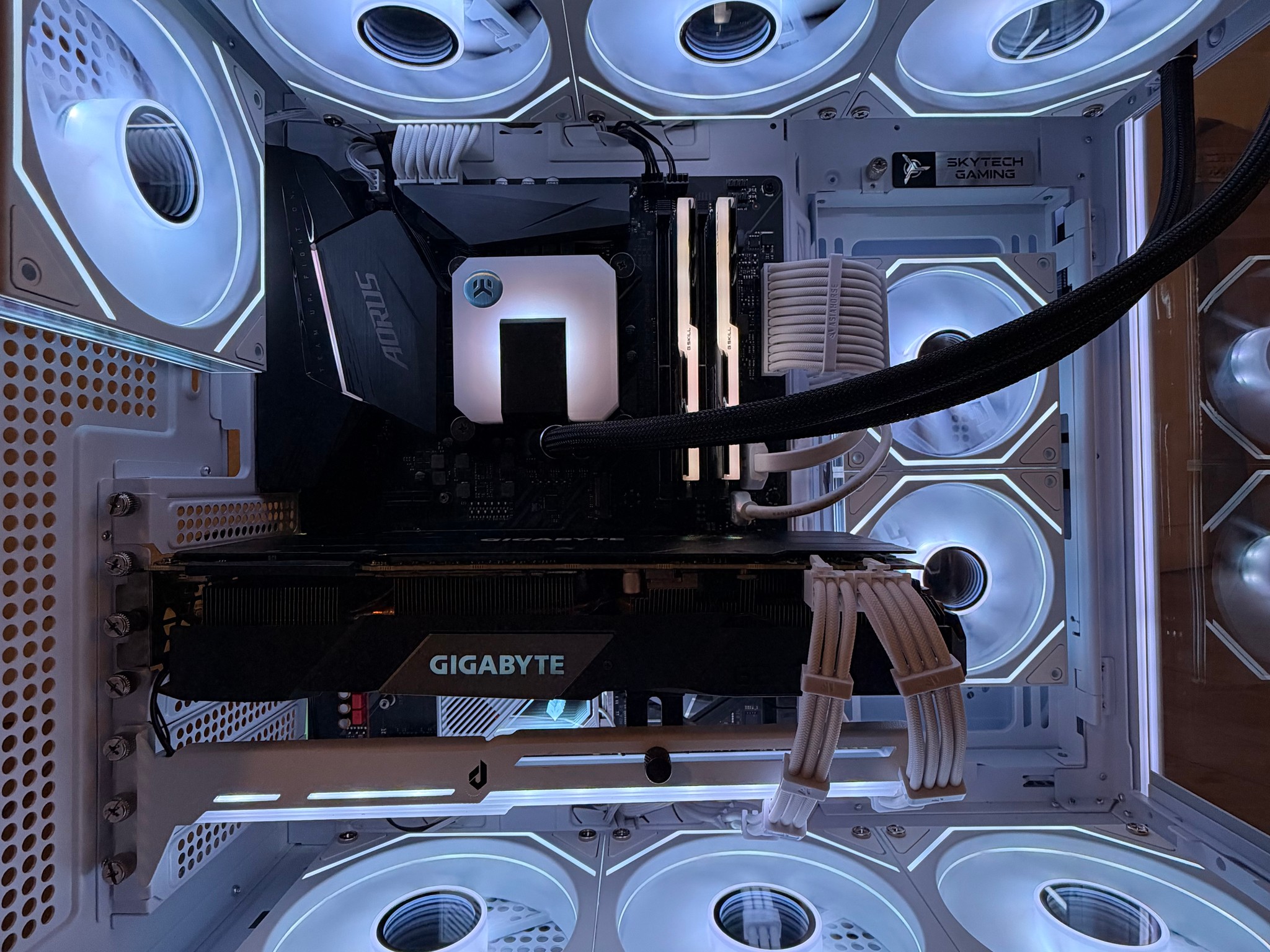 RTX 2070 SUPER + i7-10700K + 2TB SSD NVME | Gaming PC