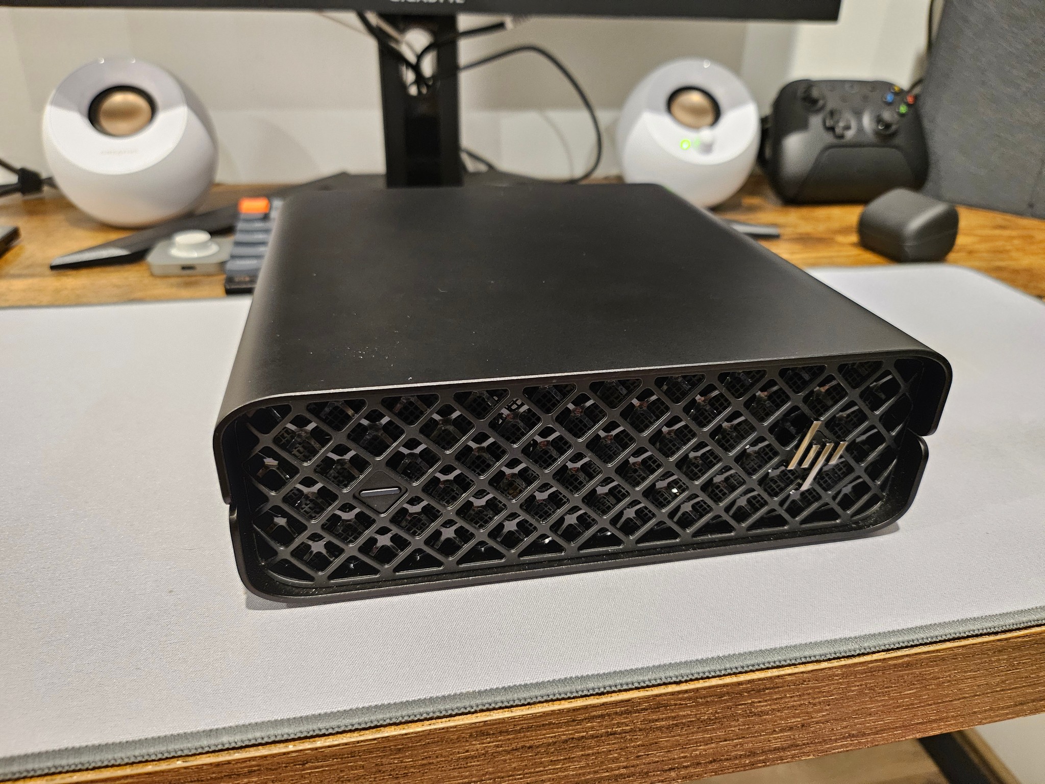 Mini Gaming PC - 14700/Intel Arc Pro B50