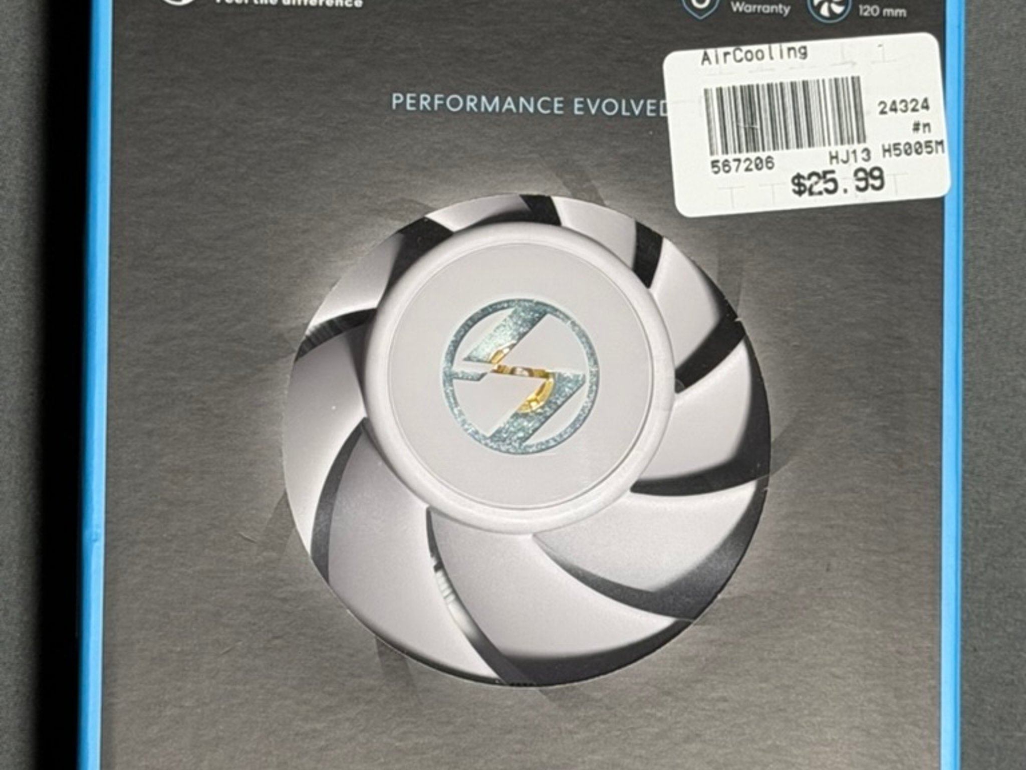 UNI FAN Lian Li P28 Single Pack - White (UF-P28120-1W) Gently Used