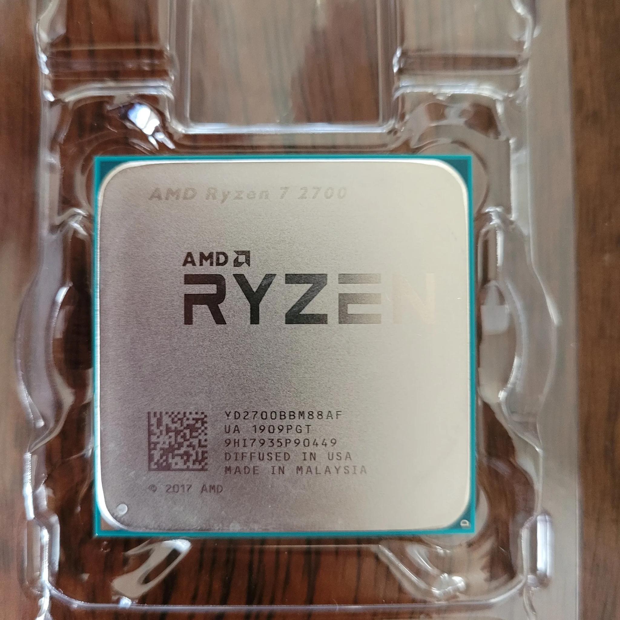 AMD Ryzen 7 2700 8-Core Processor (with Wraith Spire LED Cooler) NO OG BOX