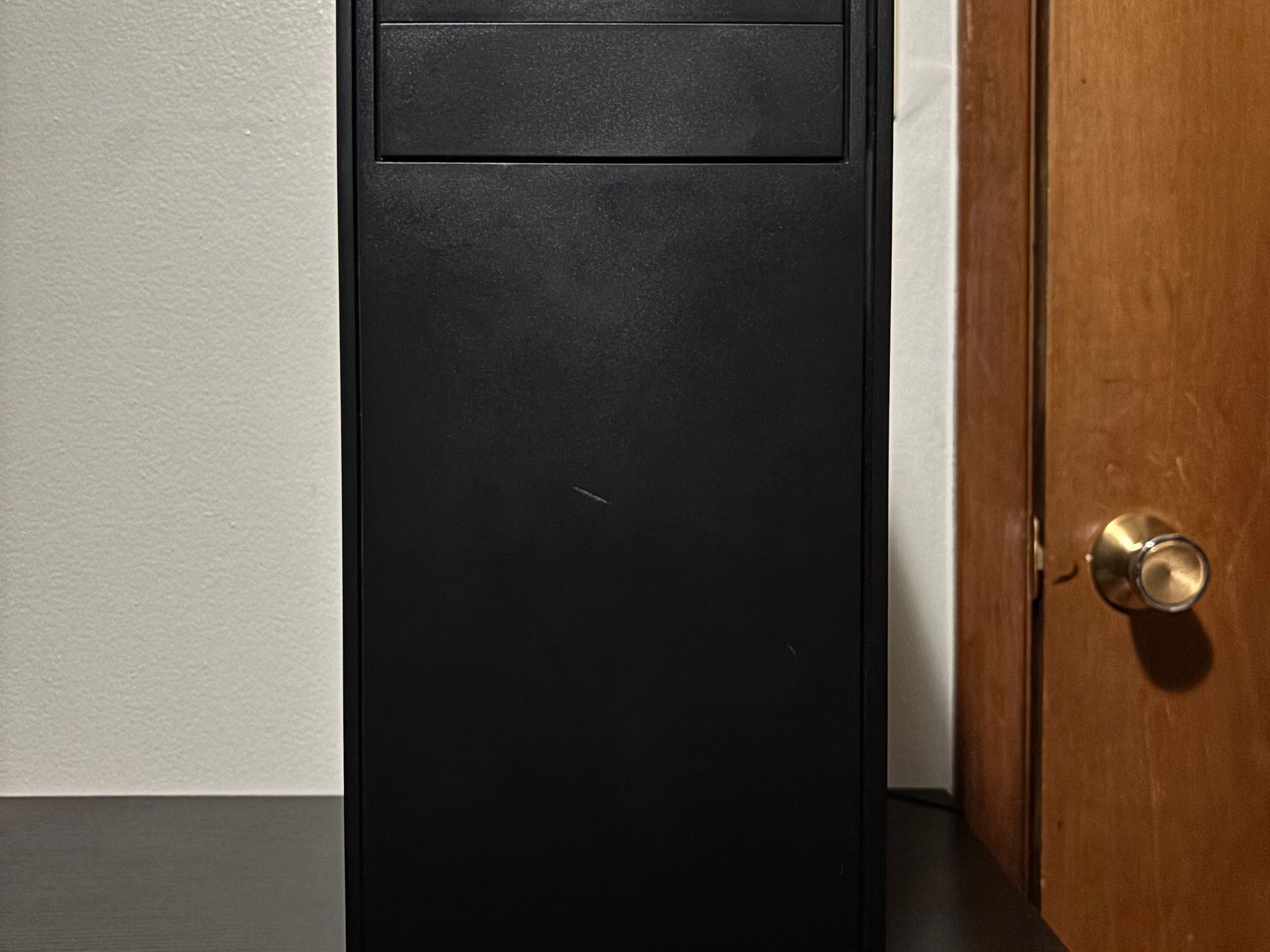 Thermaltake V100 Perforated (Black - No Panel)