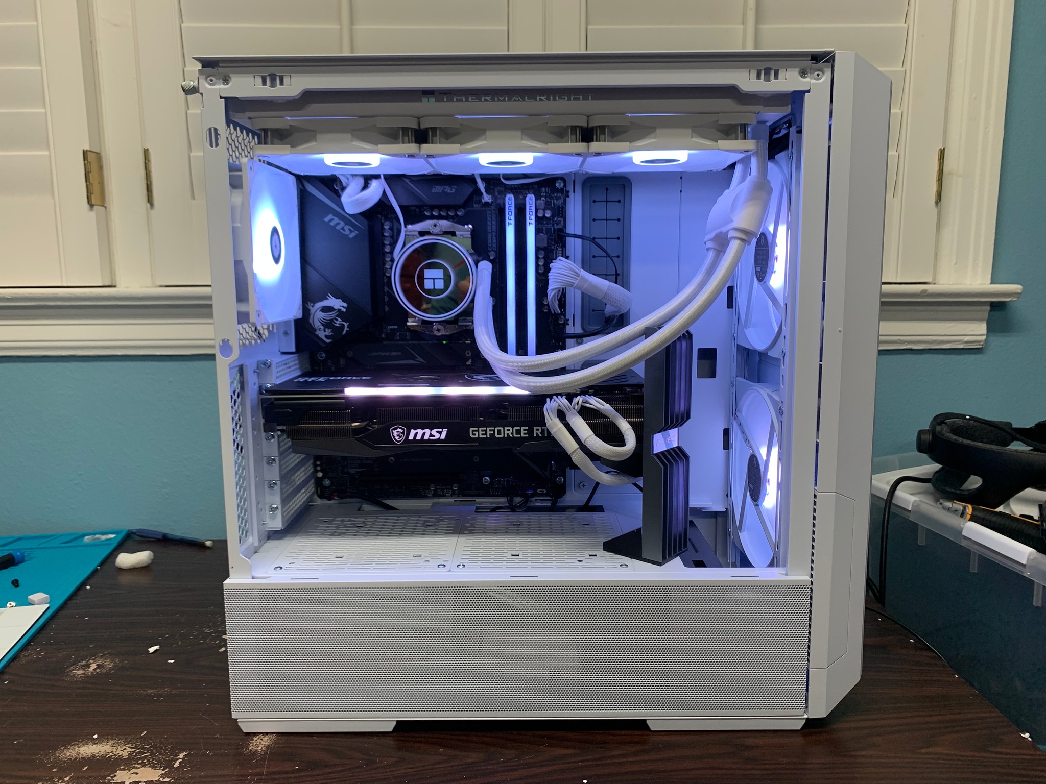 White Steel |Ryzen 7 5700X|RTX 3070 8GB|32GB RAM|2TB SSD|Windows 11 Pro