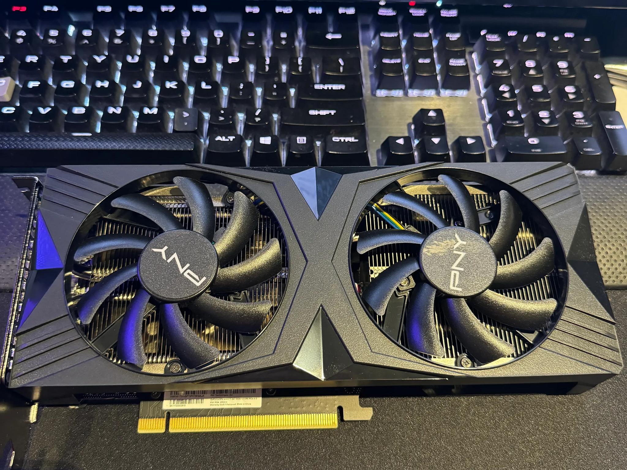 PNY GeForce RTX™ 4060 Ti 16GB Verto™ Dual Fan oc