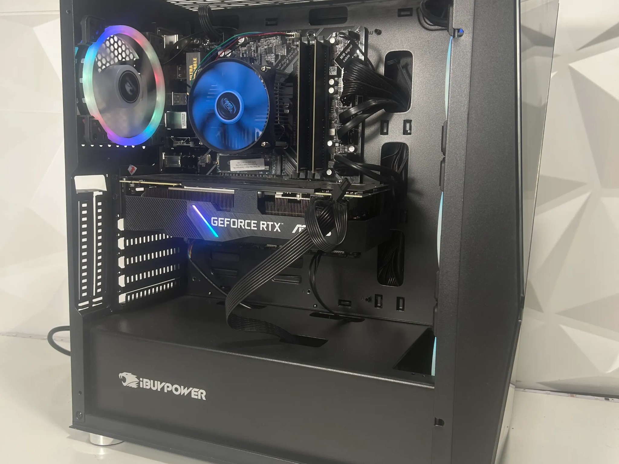 🧊//Twilight Peak// -Intel Core i7 9700F, RTX 2070 Super 8GB, 16GB, 512GB SSD🥶🧊