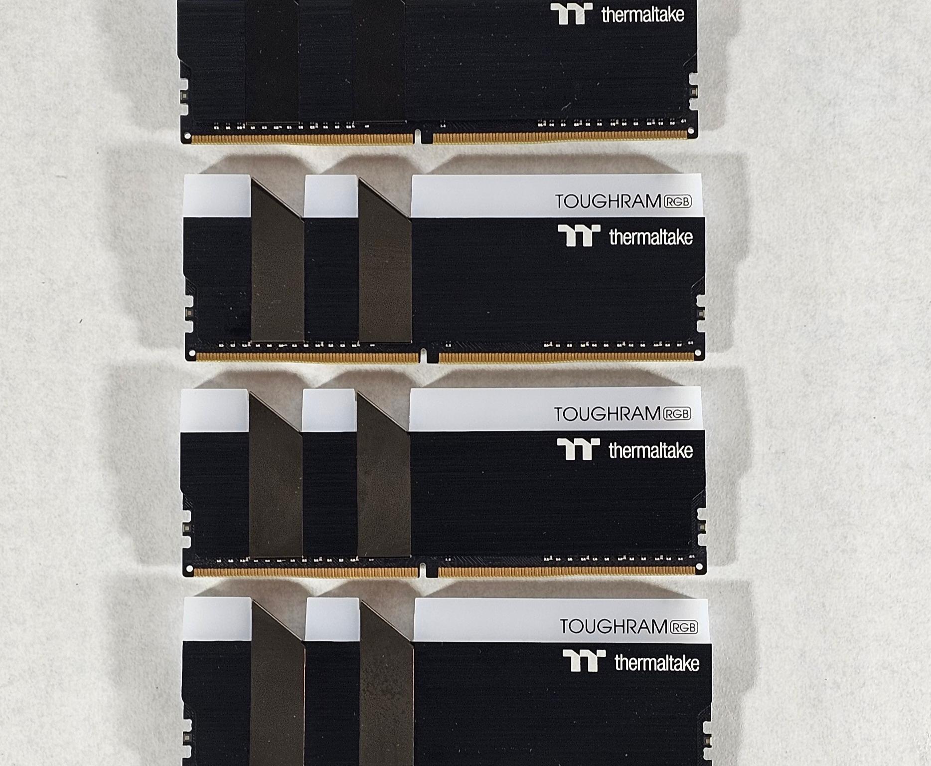 32GB DDR4 (4x8GB) RGB CL16 3200MT/s TOUGHRAM RAM Memory