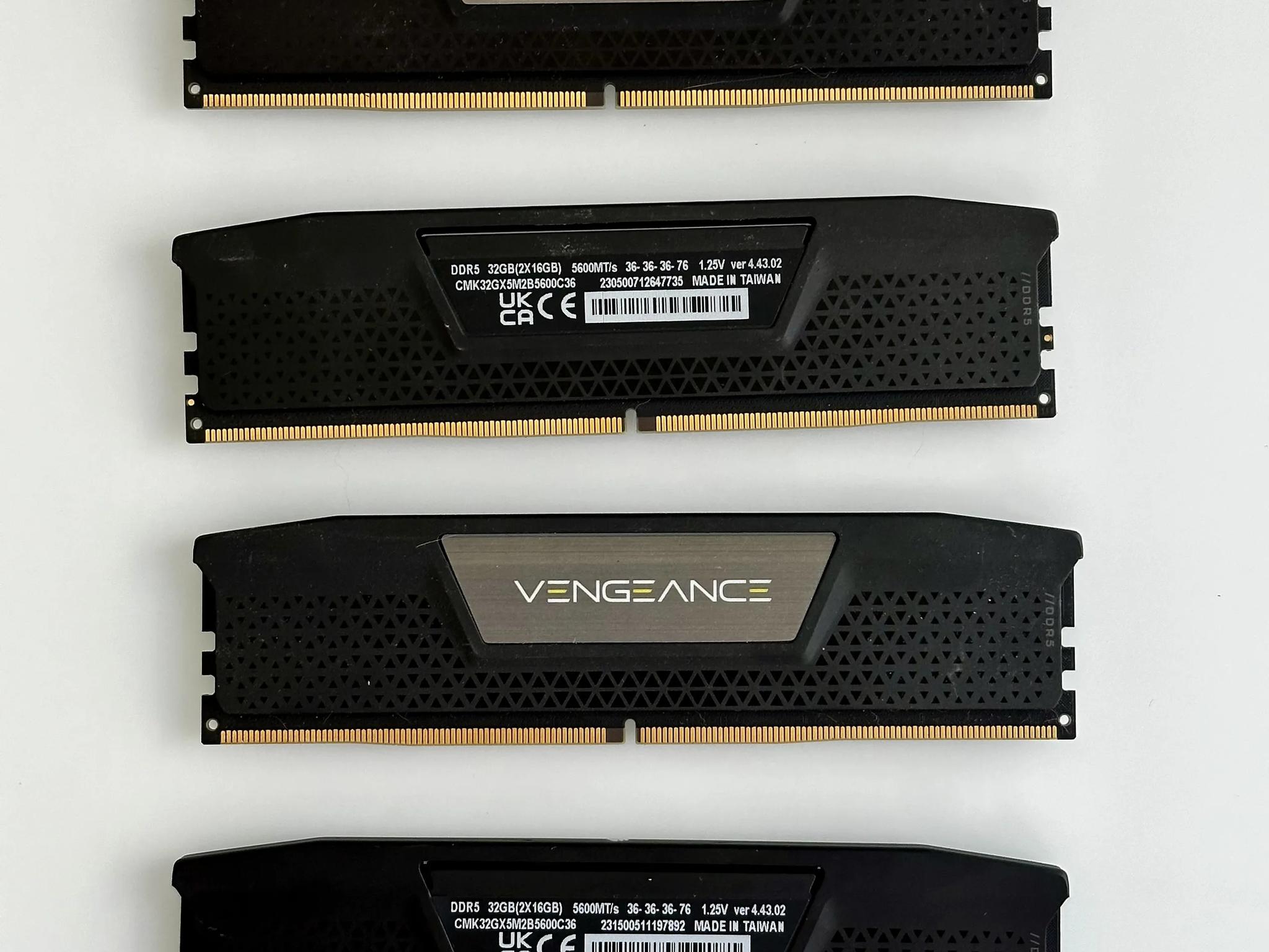 CORSAIR VENGEANCE DDR5 RAM (64GB)