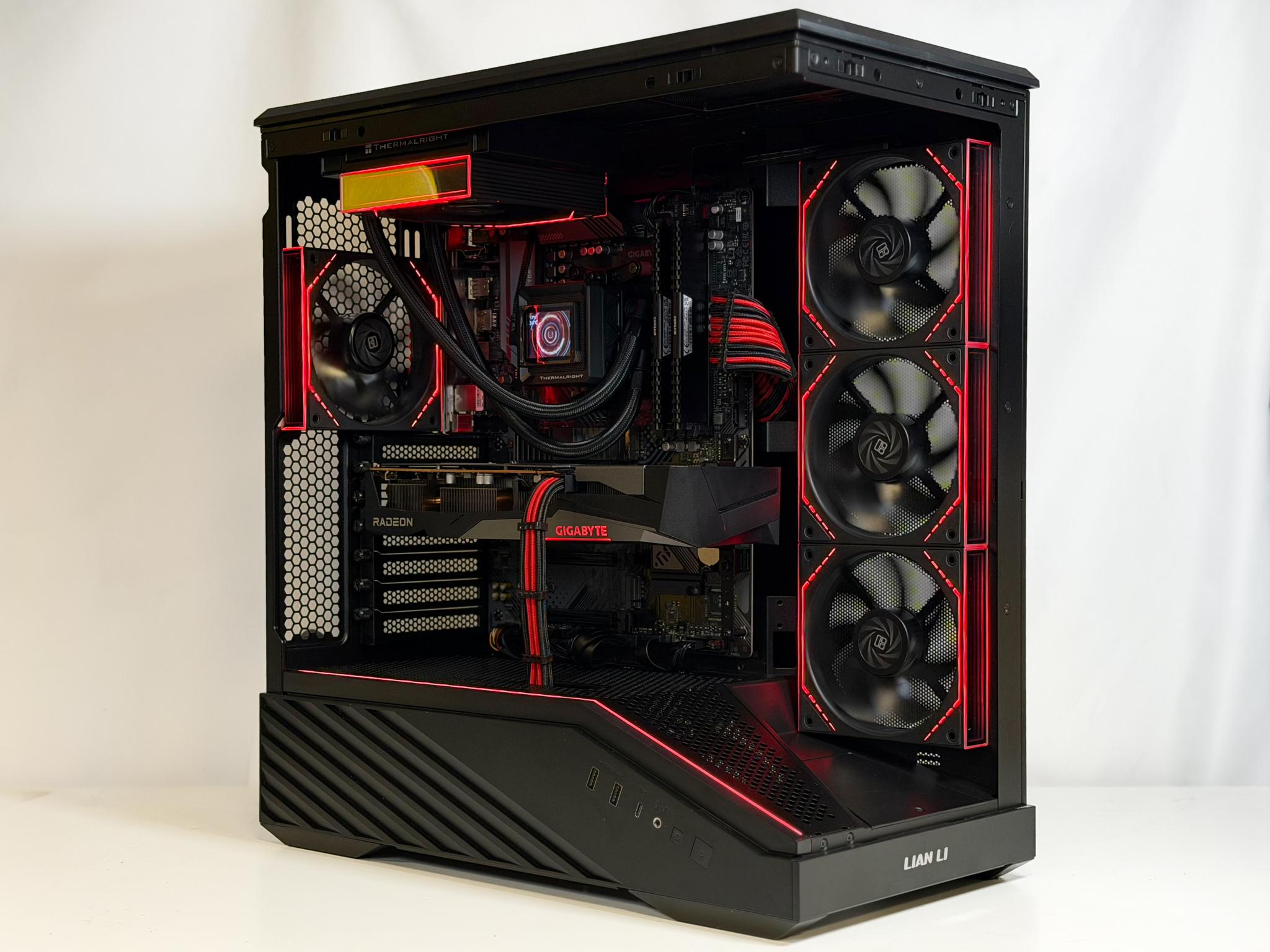 1080p Gaming - RX 6600 XT | Ryzen 5 5500 | 512GB SSD | 16GB DDR4