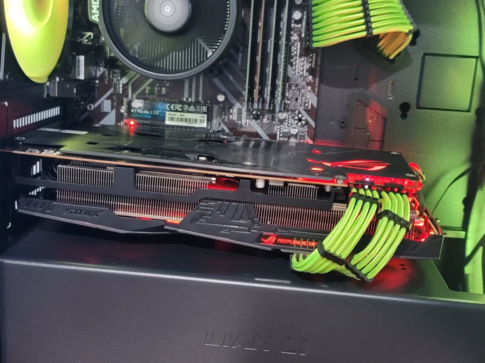 Build 3657 ( Ryzen 5 3600 5700XT)