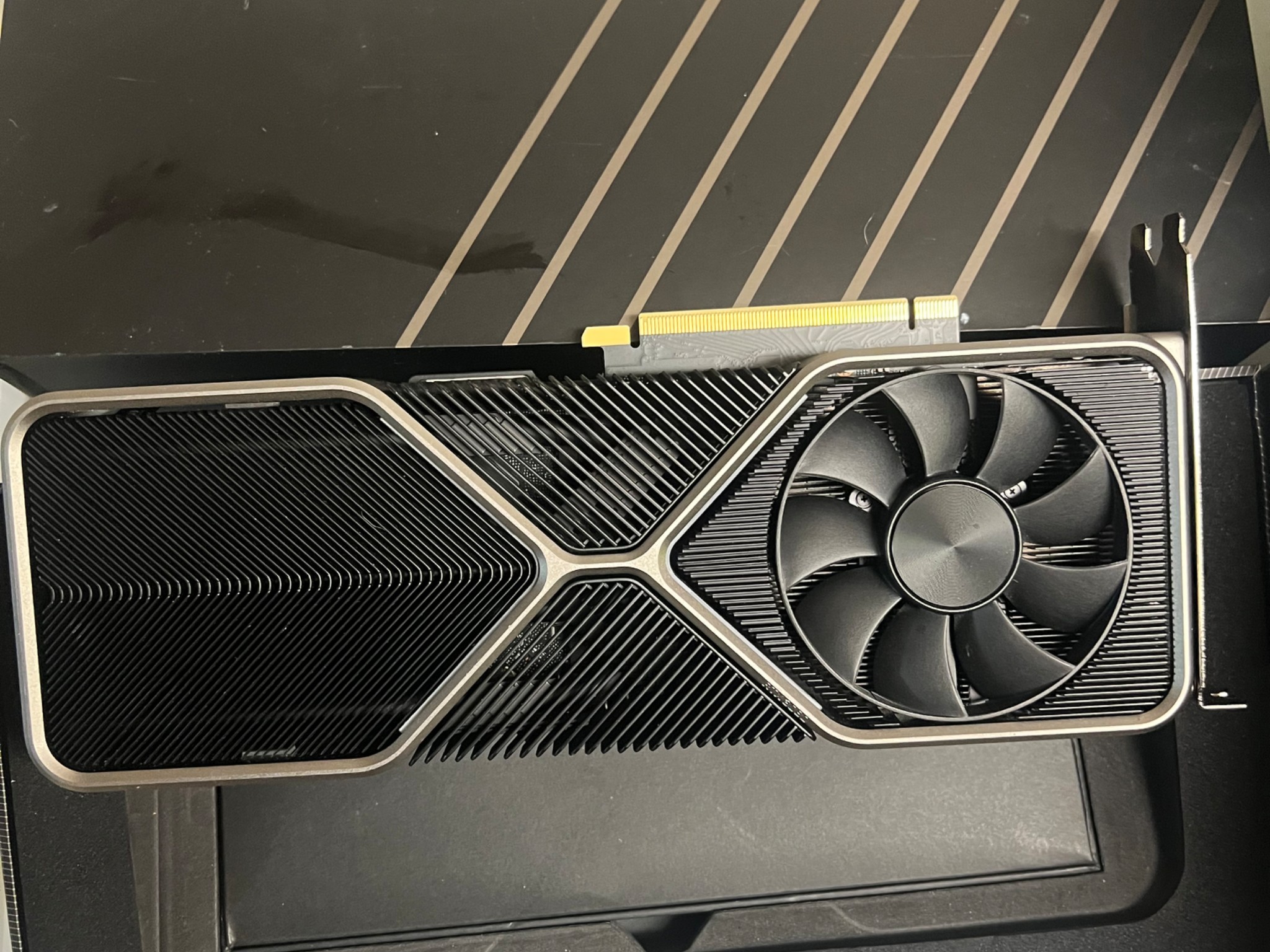 Rtx 3080 Fe 10Gb & 850 Power Supply With 12 Pin