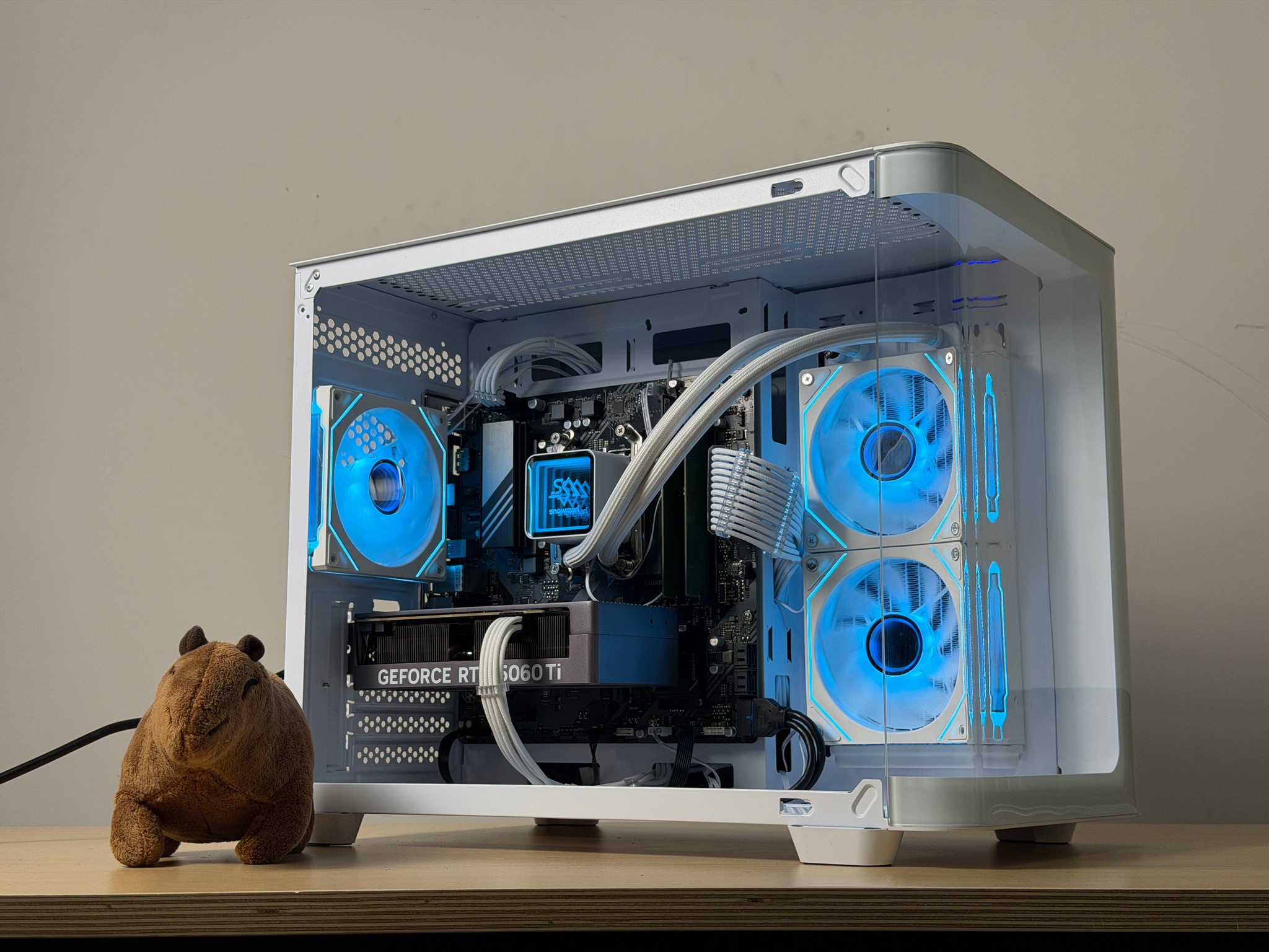 RYZEN RTX 5060 Ti 8GB Custom Gaming PC - Ryzen 5 9600X