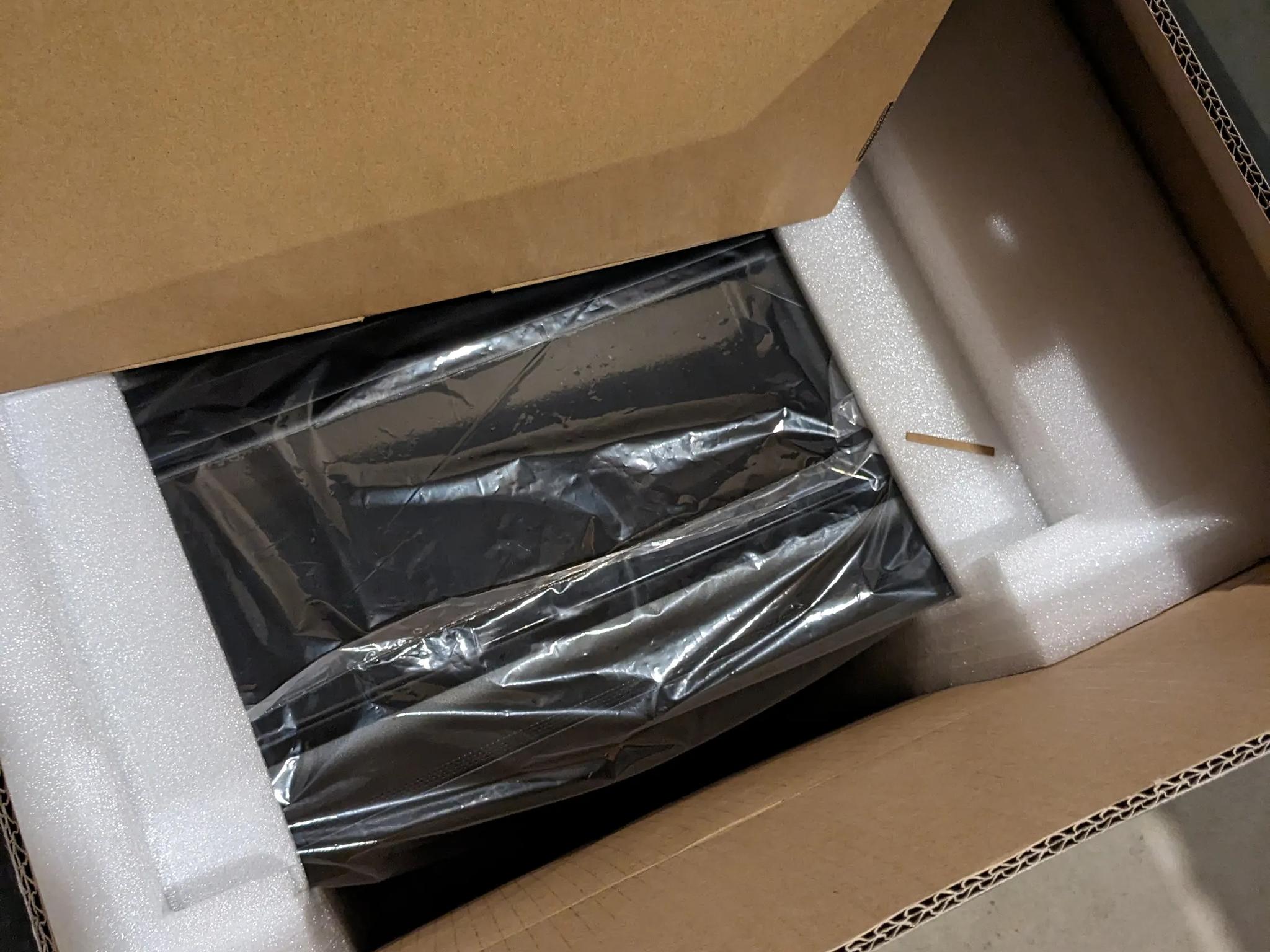 Antec Dark Cube Micro ATX Mini ITX PC Case