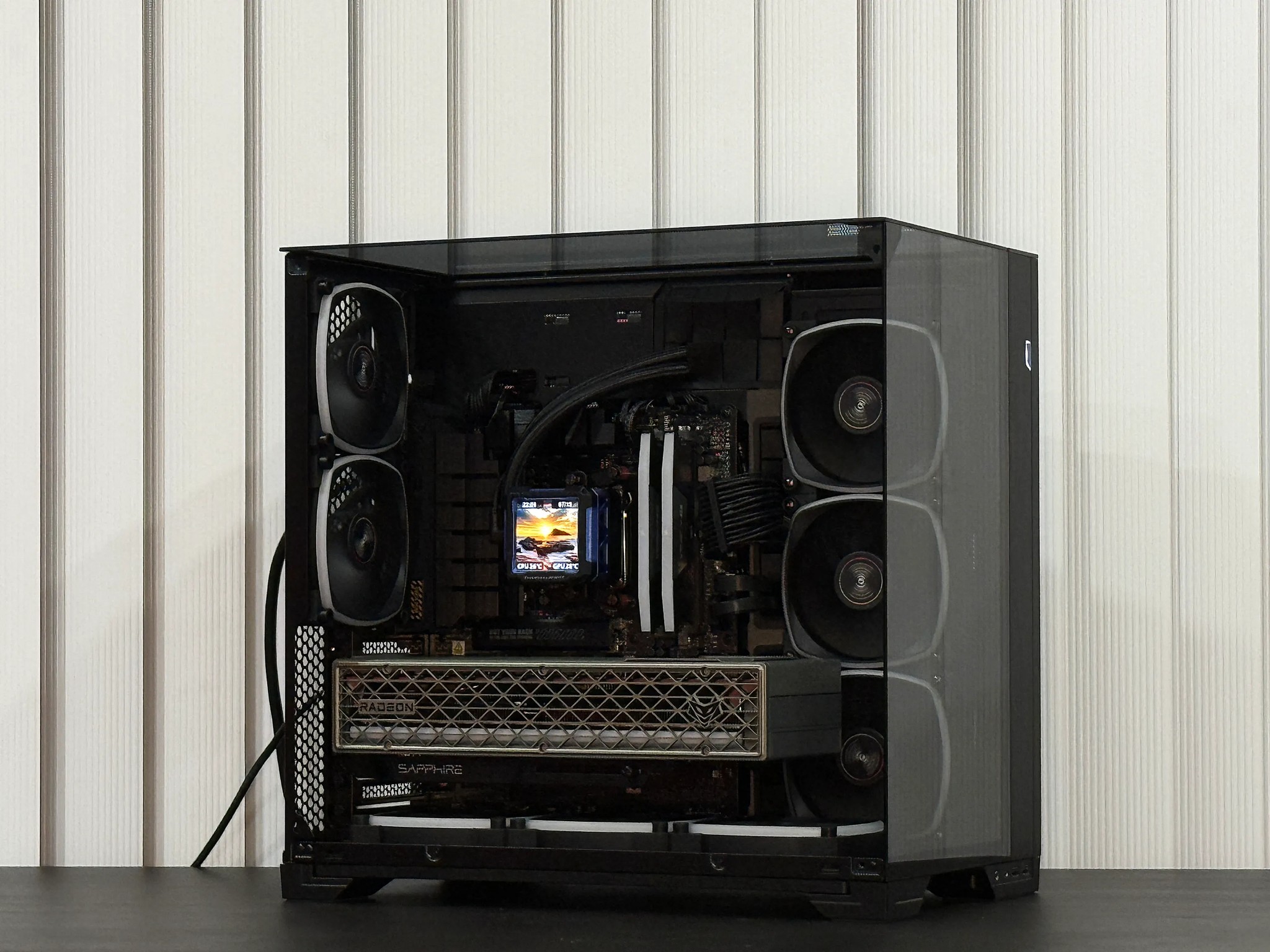 NITRO+ | Ryzen 7 9800X3D | RX 9070 XT | 32GB DDR5 | 2TB SSD | 850w Gold