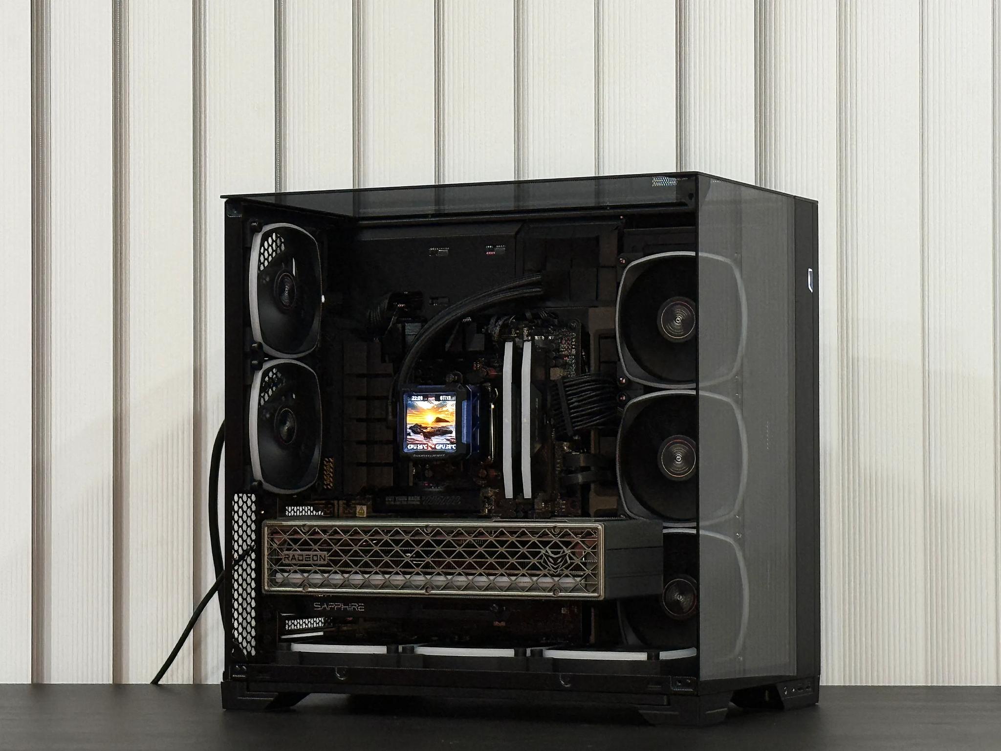 NITRO+ | Ryzen 7 9800X3D | RX 9070 XT | 32GB DDR5 | 2TB SSD | 850w Gold