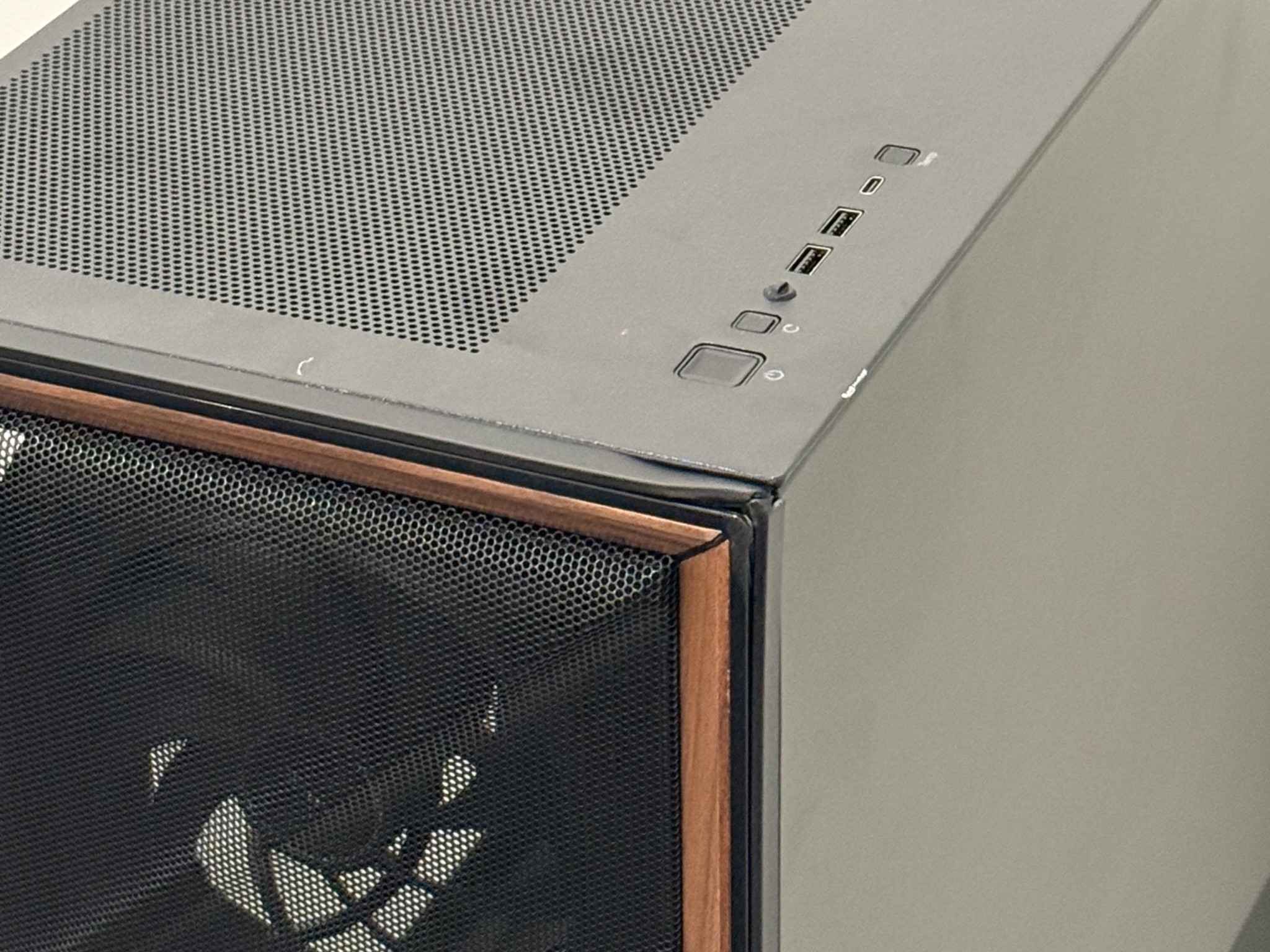 Antec Flux Pro Full-Tower E-ATX PC Case