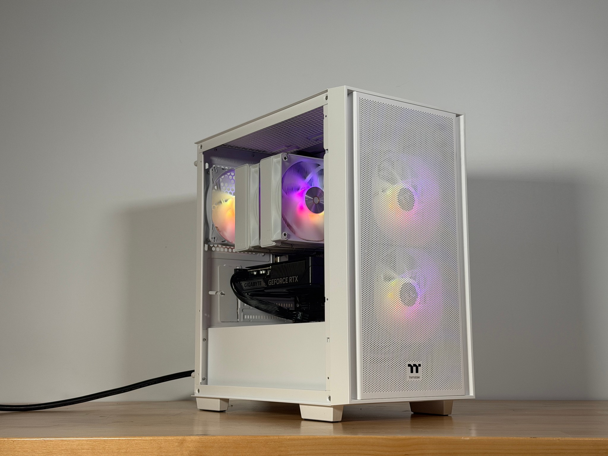 RTX 5060TI 16gb Ryzen 5 7600x3d Gaming PC