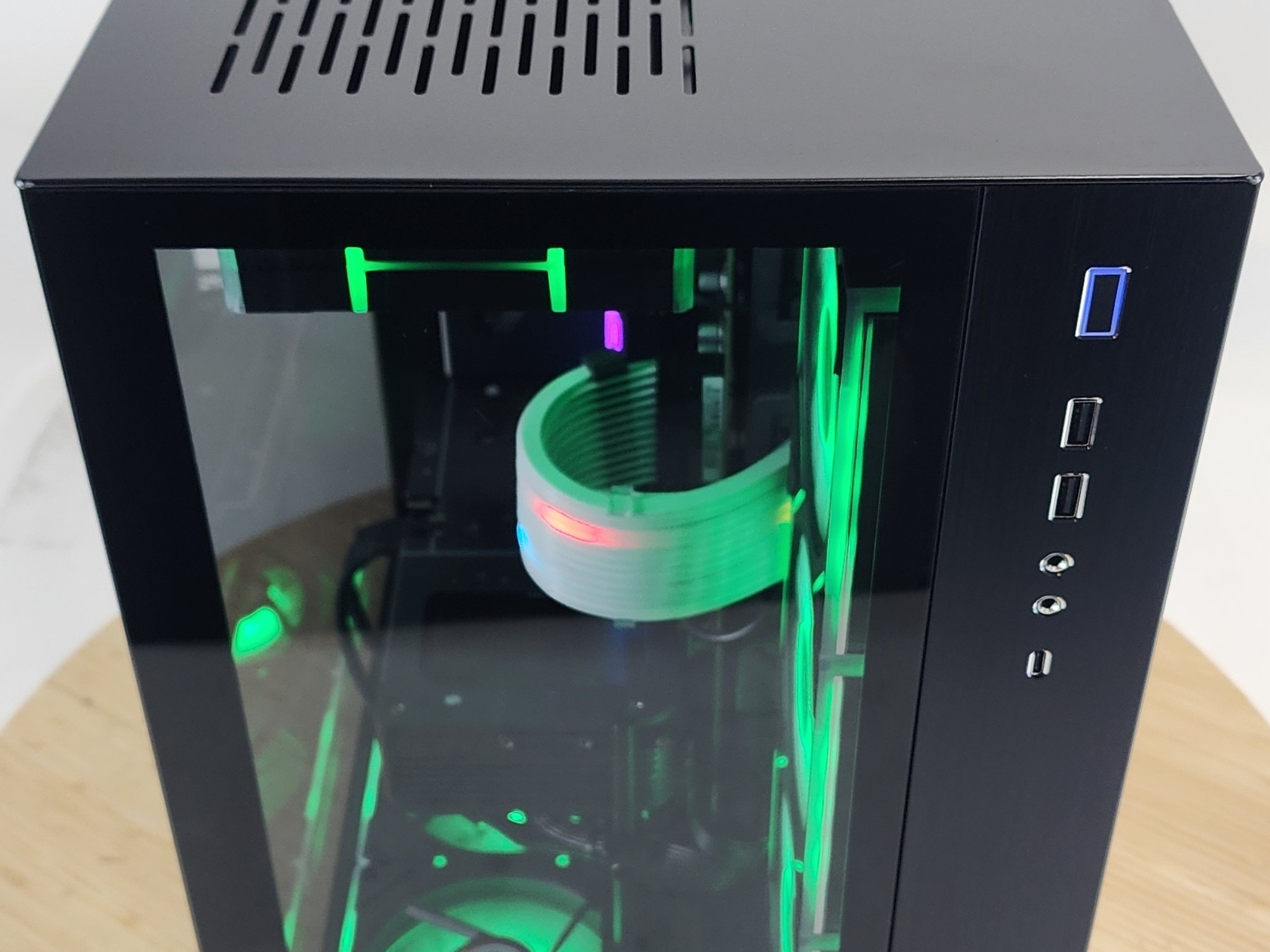 Gaming PC Ryzen 7 7700 32GB RAM 1TB SSD RTX 5070 12GB Windows 11 Computer