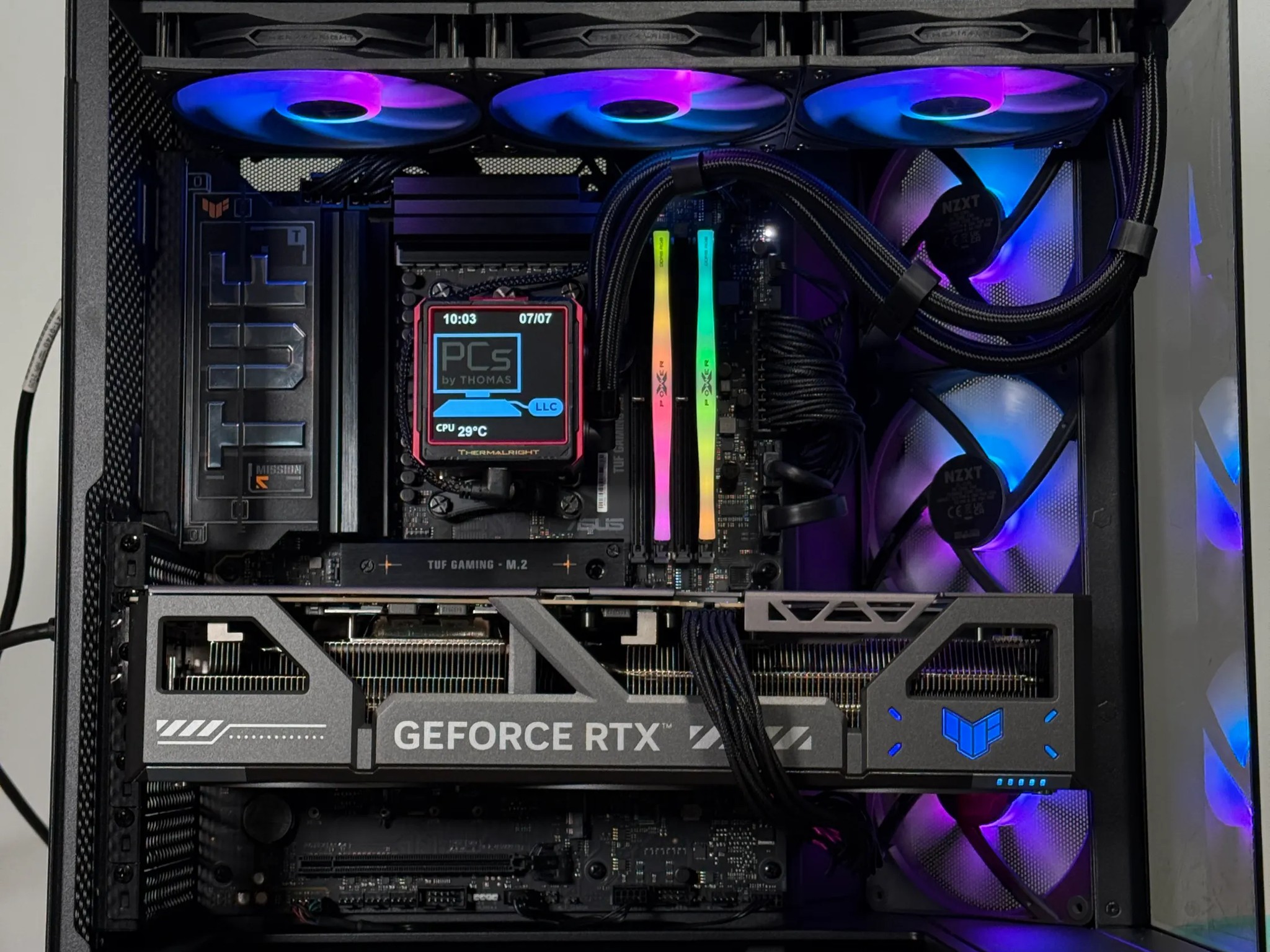 RTX 5090 Ryzen 9950x3d Gaming/Workstation Behemoth 64gb DDR5 4TB SSD