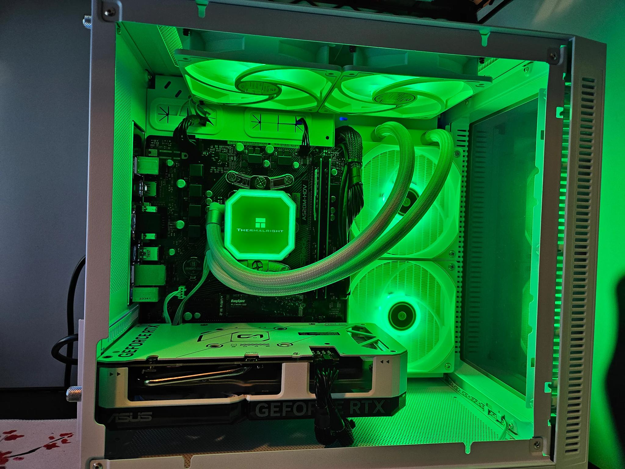 Liquid cooled Artic Rig Ryzen 5 5500 / 32GB DDR4 / 1TB / RTX 4060 8GB