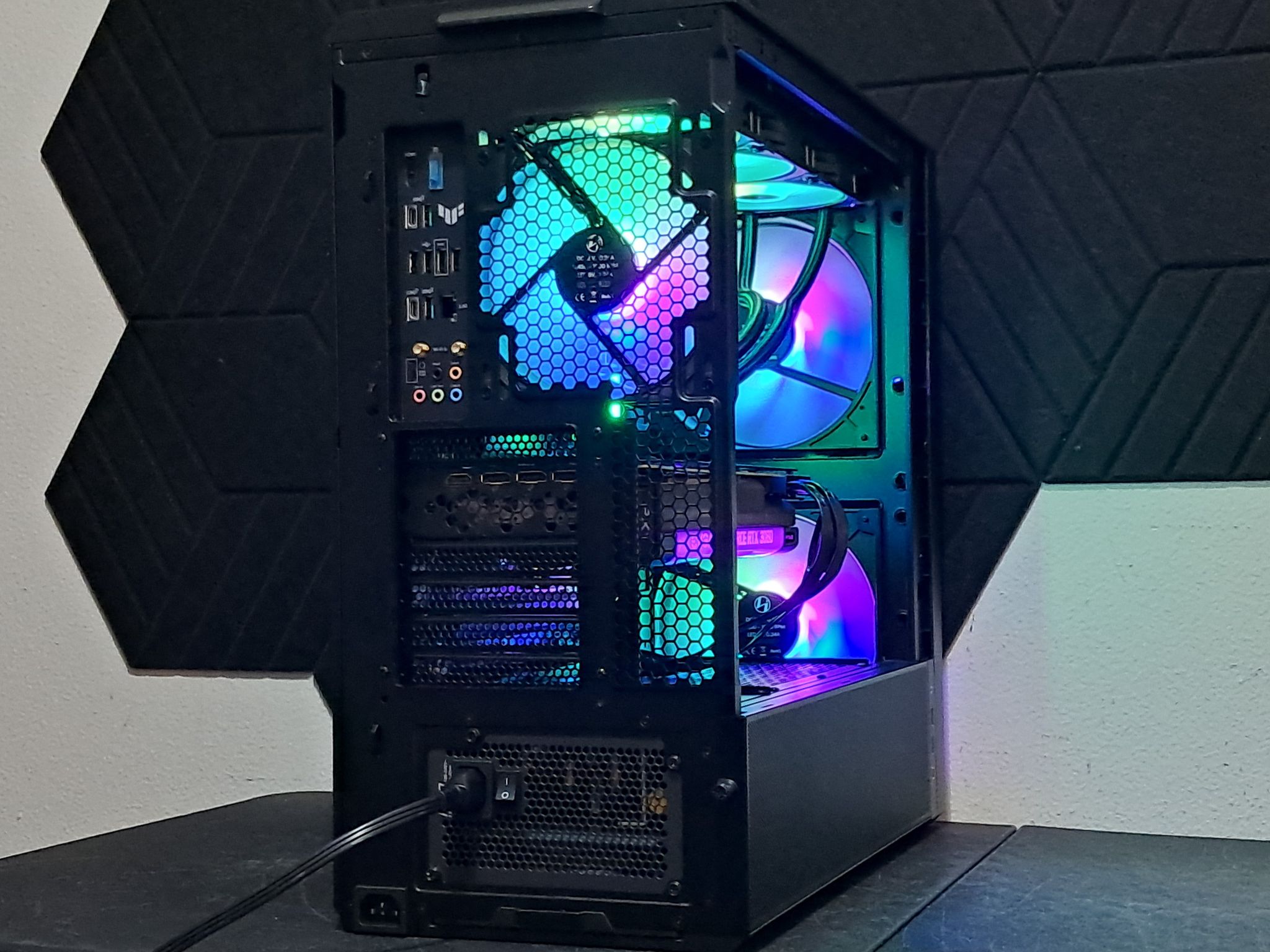 EVGA 3080 Custom Gaming PC | Lian Li Lancool 217 | Ryzen 5 9600X