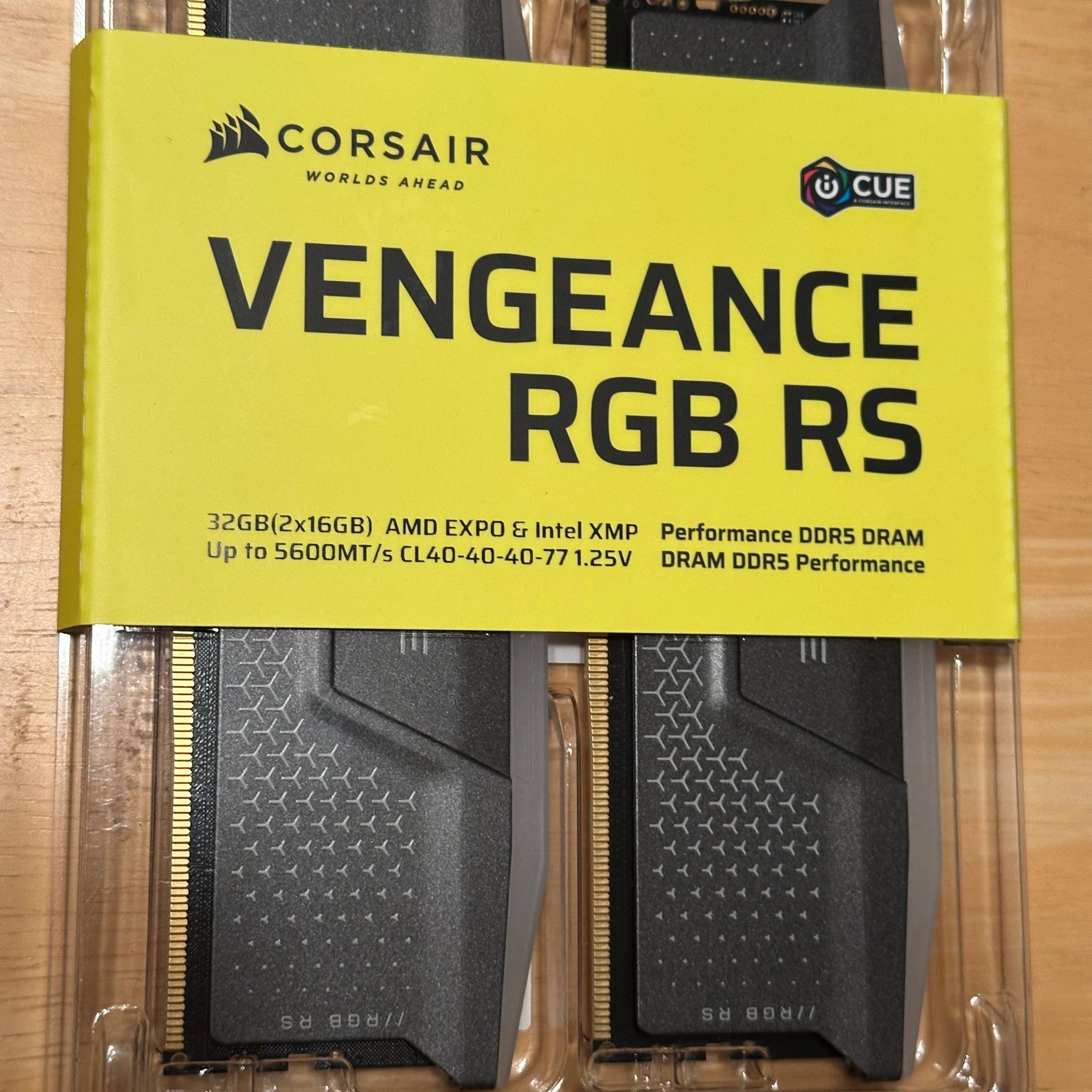 BNIB Intel Core 7 Ultra 270K Plus/Asus Strix Z890-E Gaming Wifi/Corsair Vengeance 32 GB 5600Mhz C40