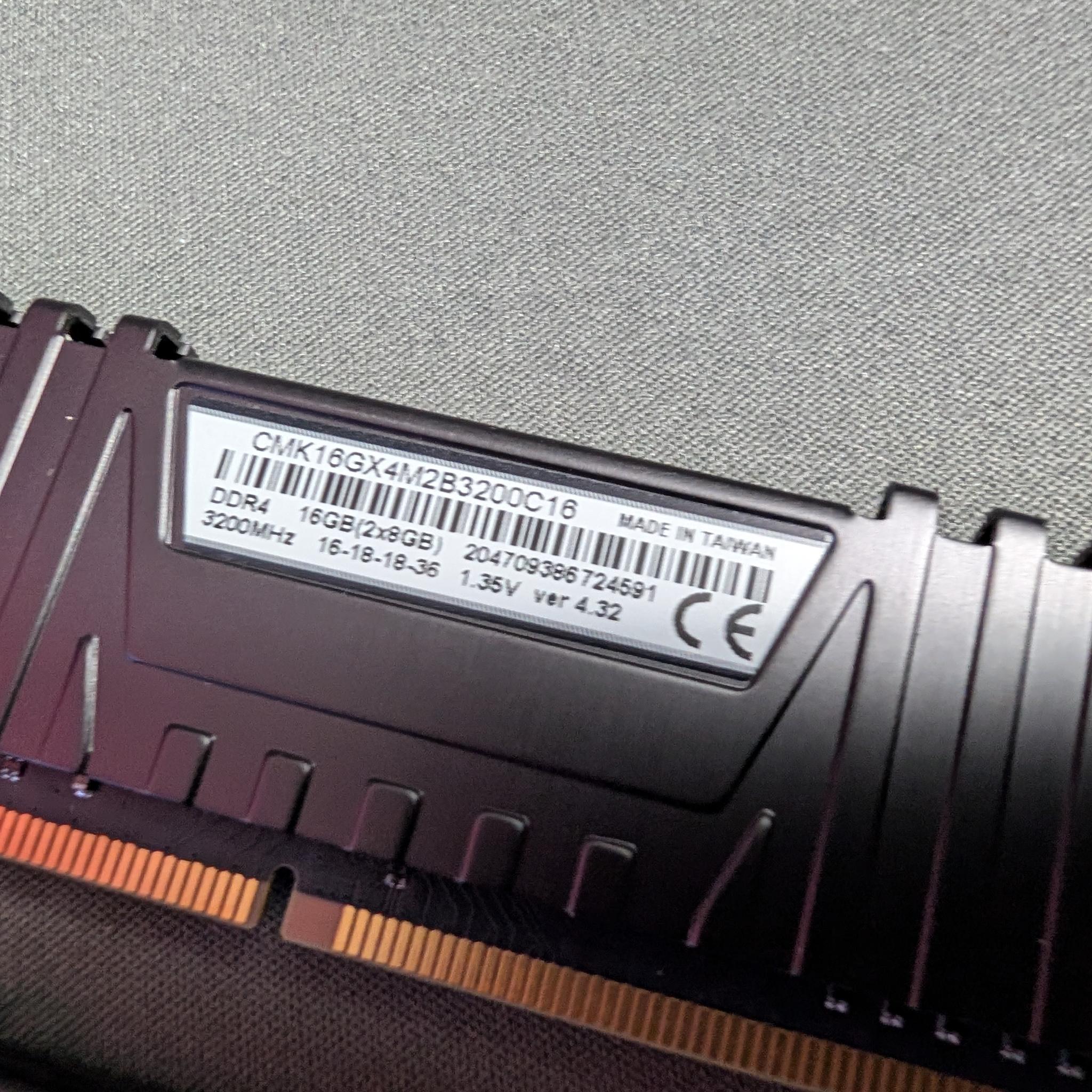 Corsair Vengeance LPX 16GB (2x8GB) DDR4 3200 CL16 RAM