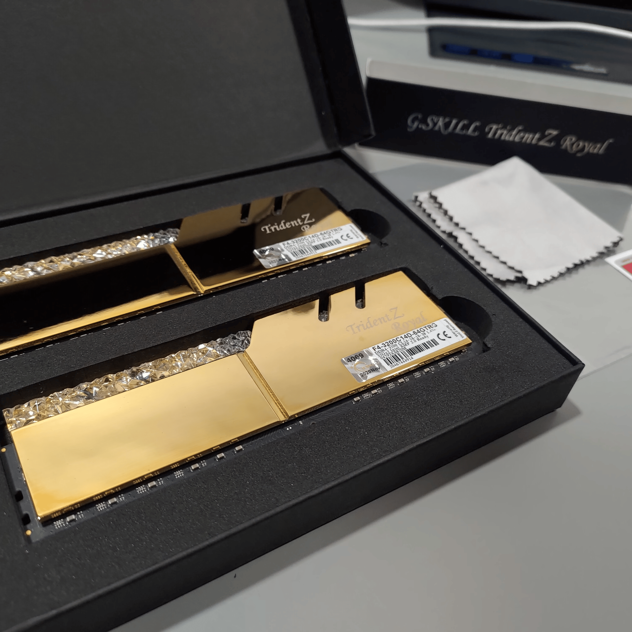 Trident Z Royal 64gb 3200 cl-14